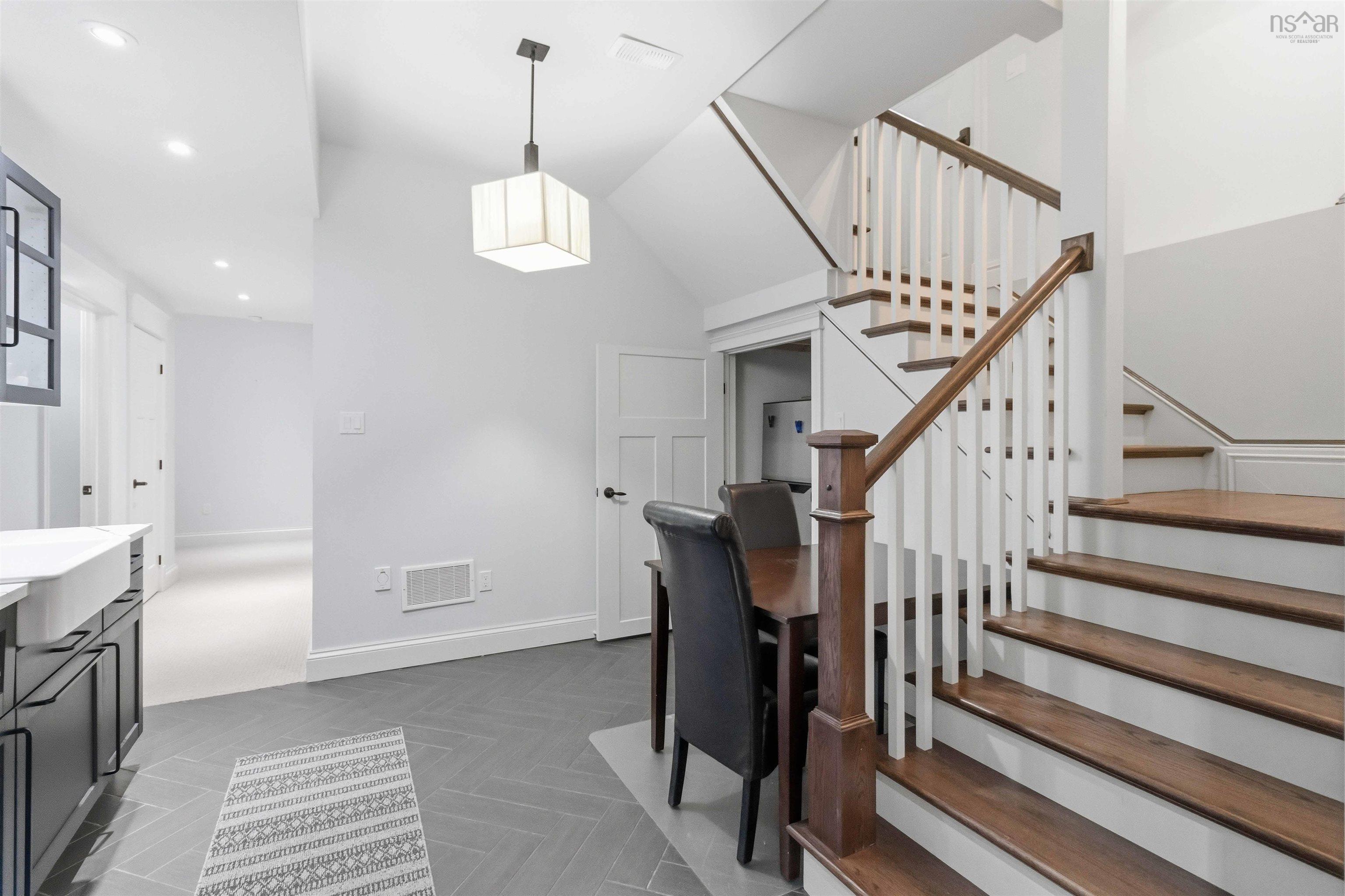 60 Amesbury Gate, Bedford, NS (MLS 202606327)