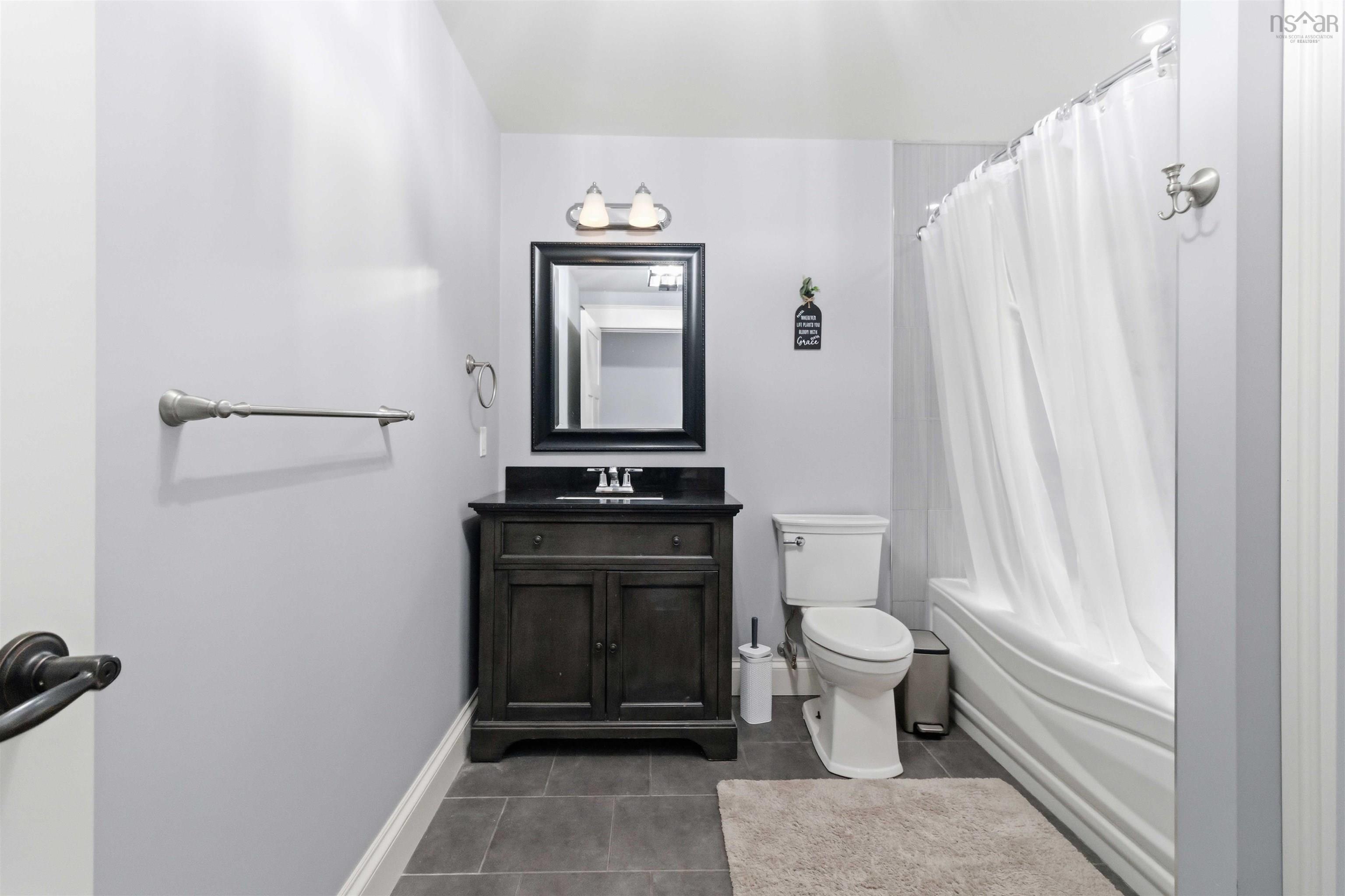 60 Amesbury Gate, Bedford, NS (MLS 202606327)