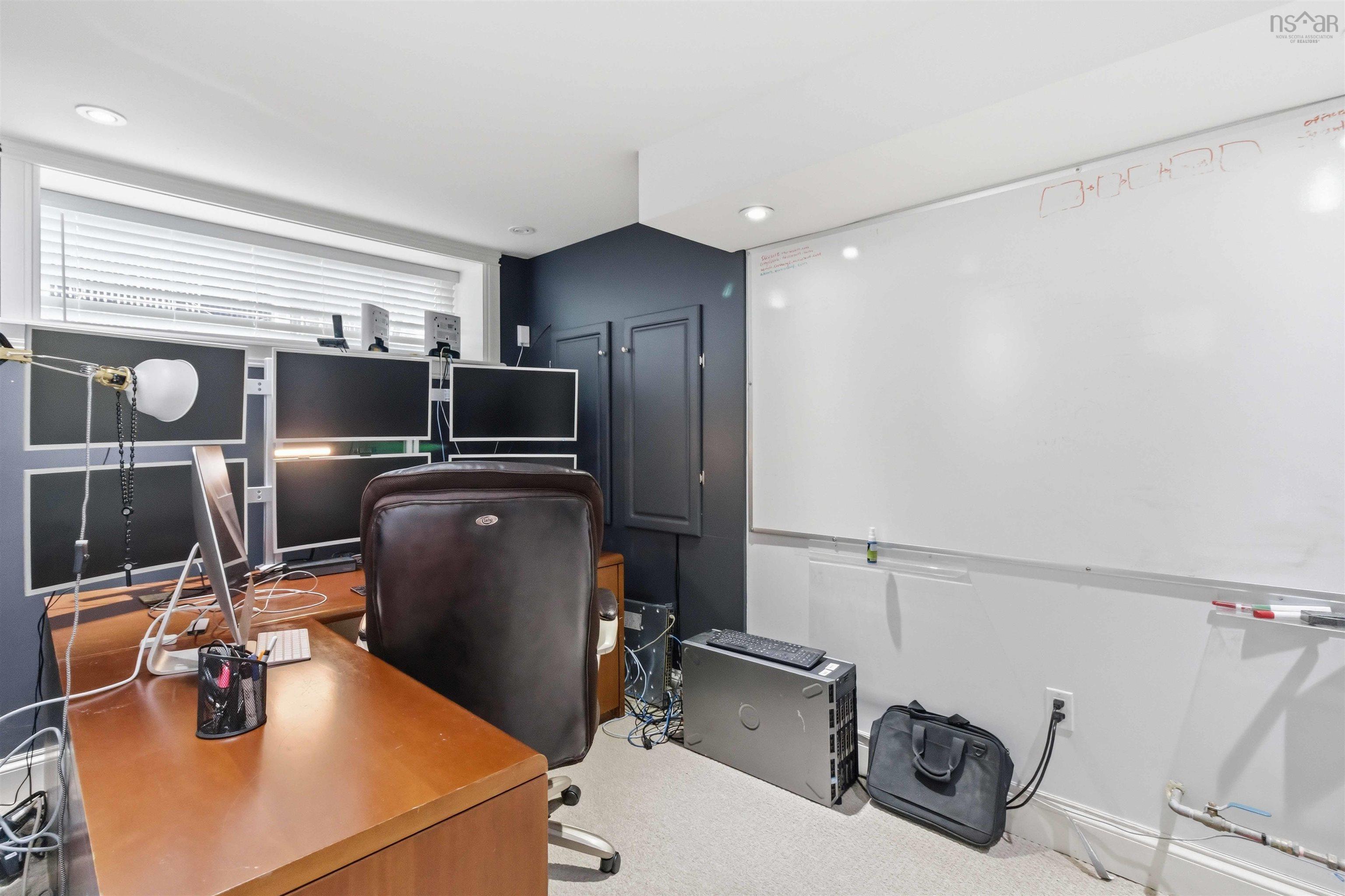 60 Amesbury Gate, Bedford, NS (MLS 202606327)