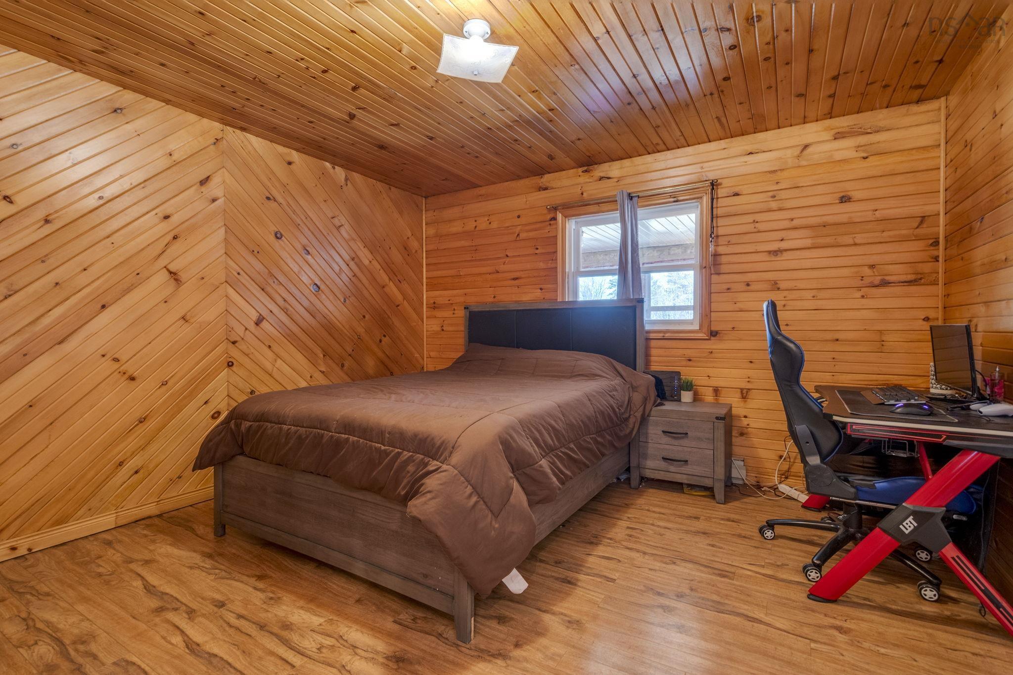 $249,900.00: 9660 366 Highway, Port Howe