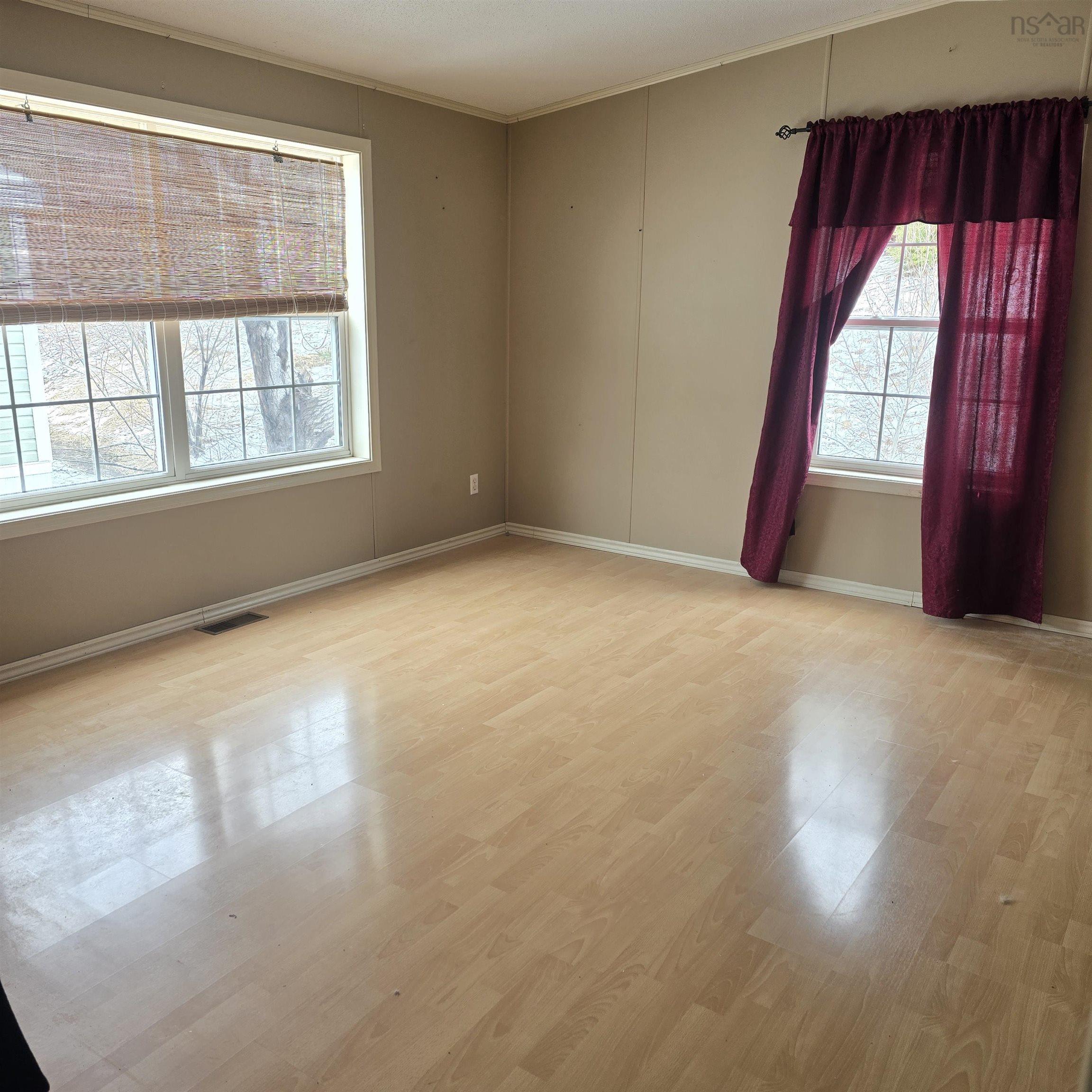 $195,000.00: 21 Parkwood, North Grant