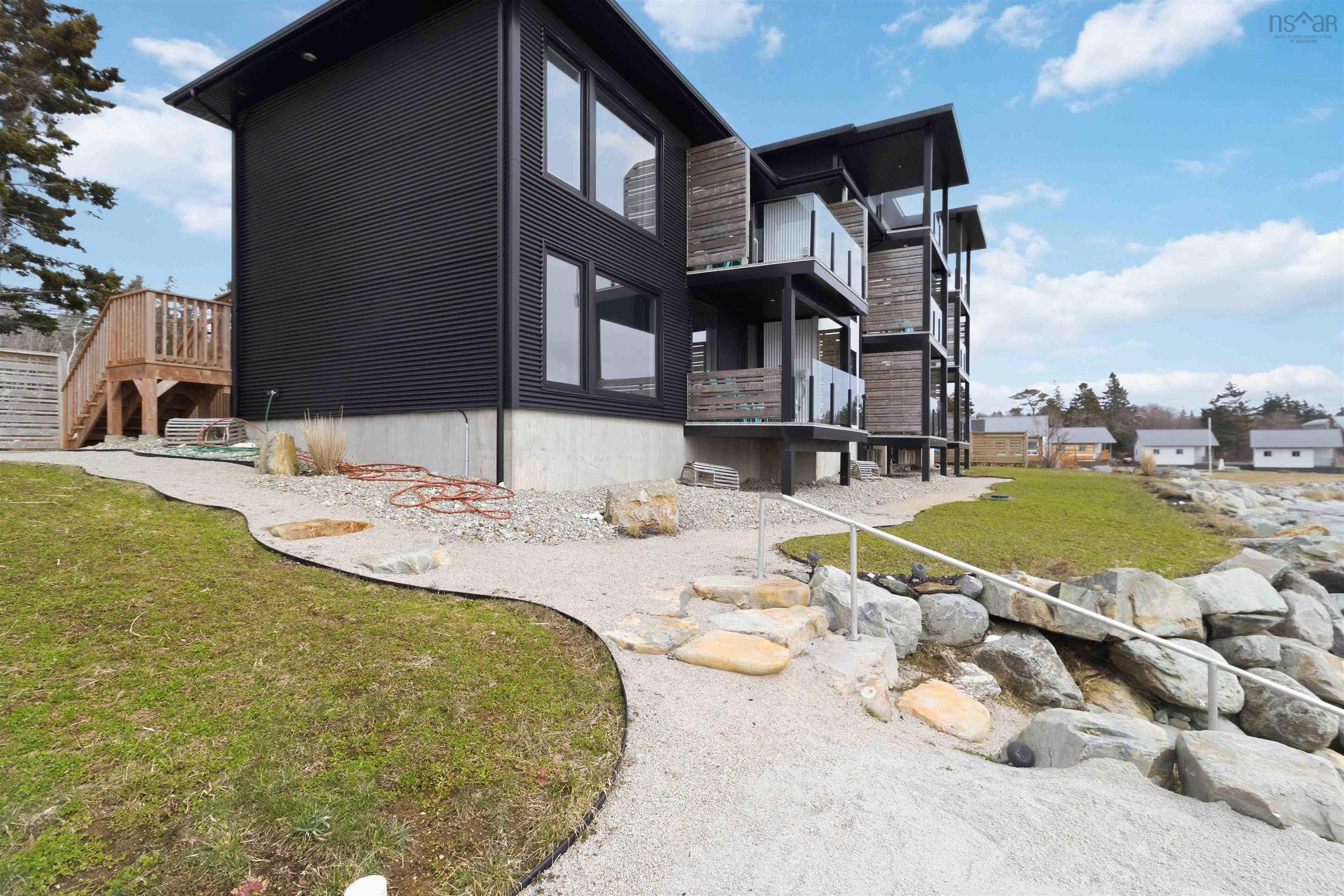 $449,000.00: 3 6755 Highway 3, Hunt