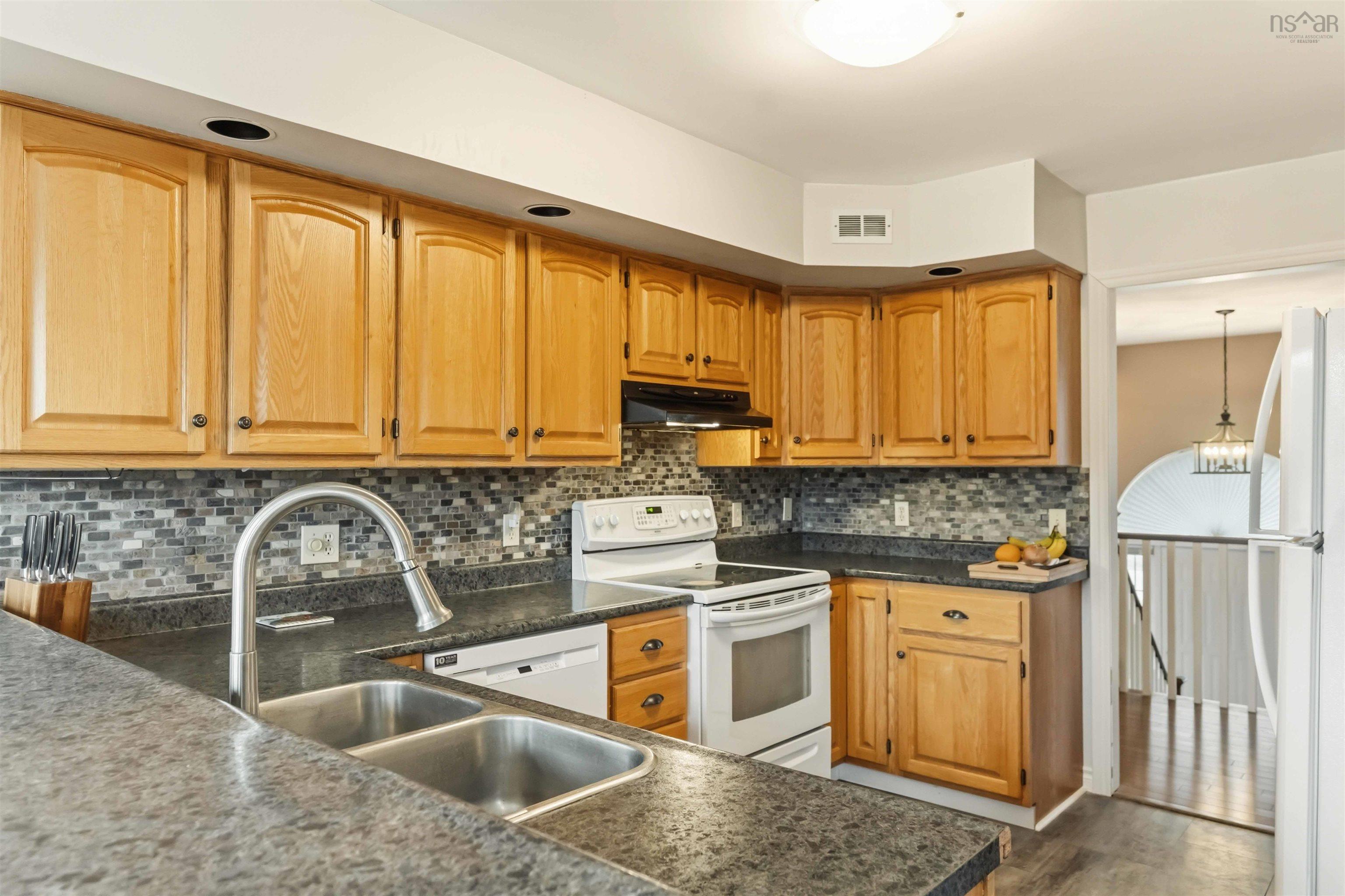 $459,900.00: 584 Brandy Avenue, Greenwood