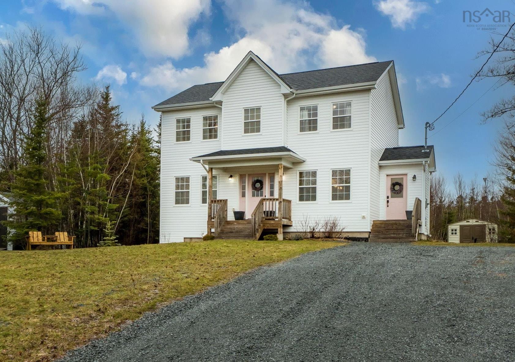 $749,900.00: 15 Acorn Avenue, Lantz