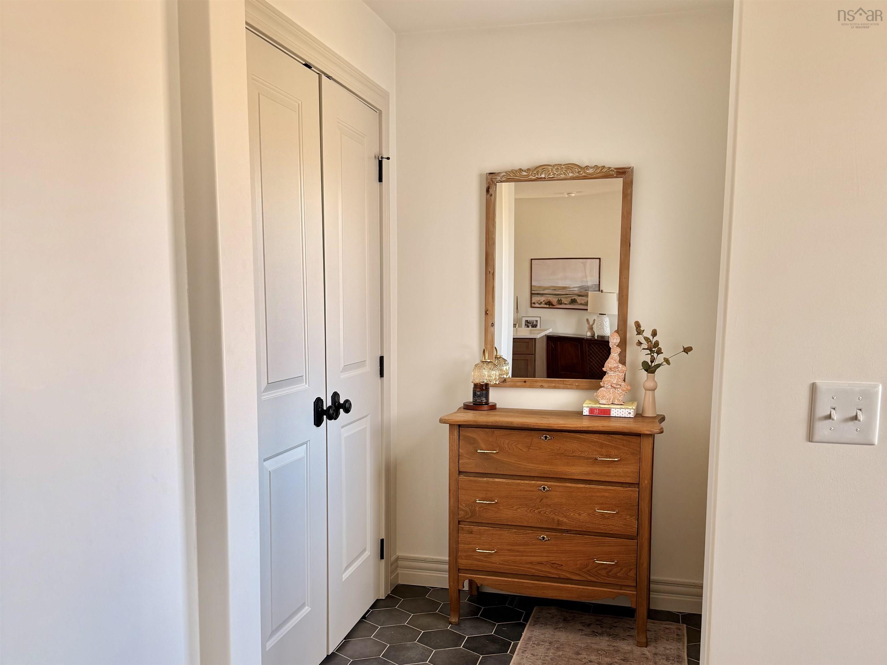 $749,900.00: 15 Acorn Avenue, Lantz