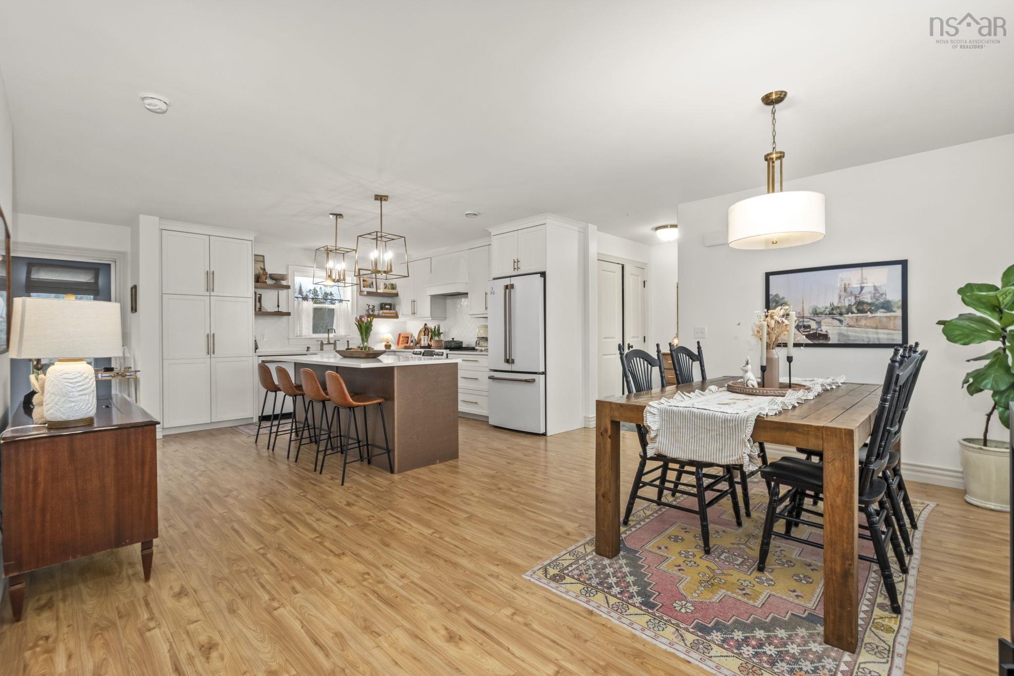 $749,900.00: 15 Acorn Avenue, Lantz