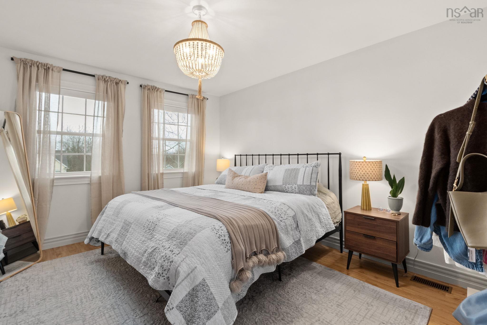 $749,900.00: 15 Acorn Avenue, Lantz