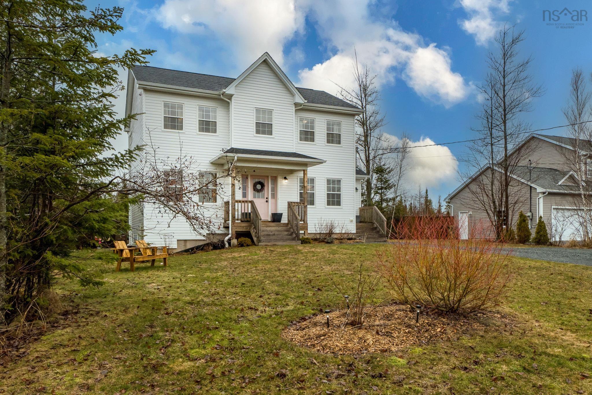 $749,900.00: 15 Acorn Avenue, Lantz