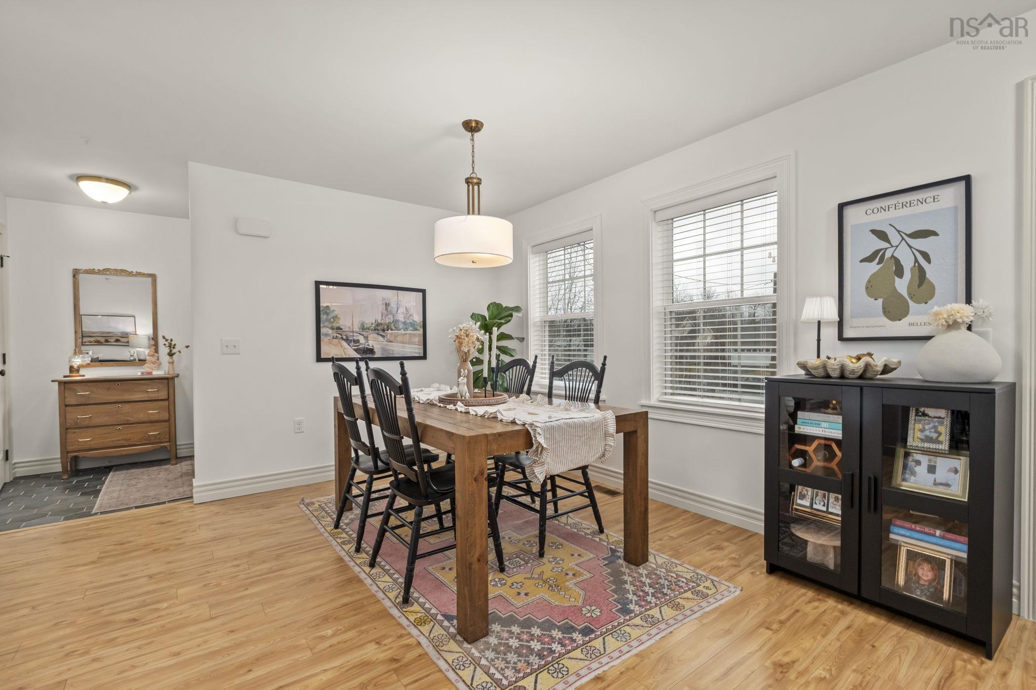 $749,900.00: 15 Acorn Avenue, Lantz