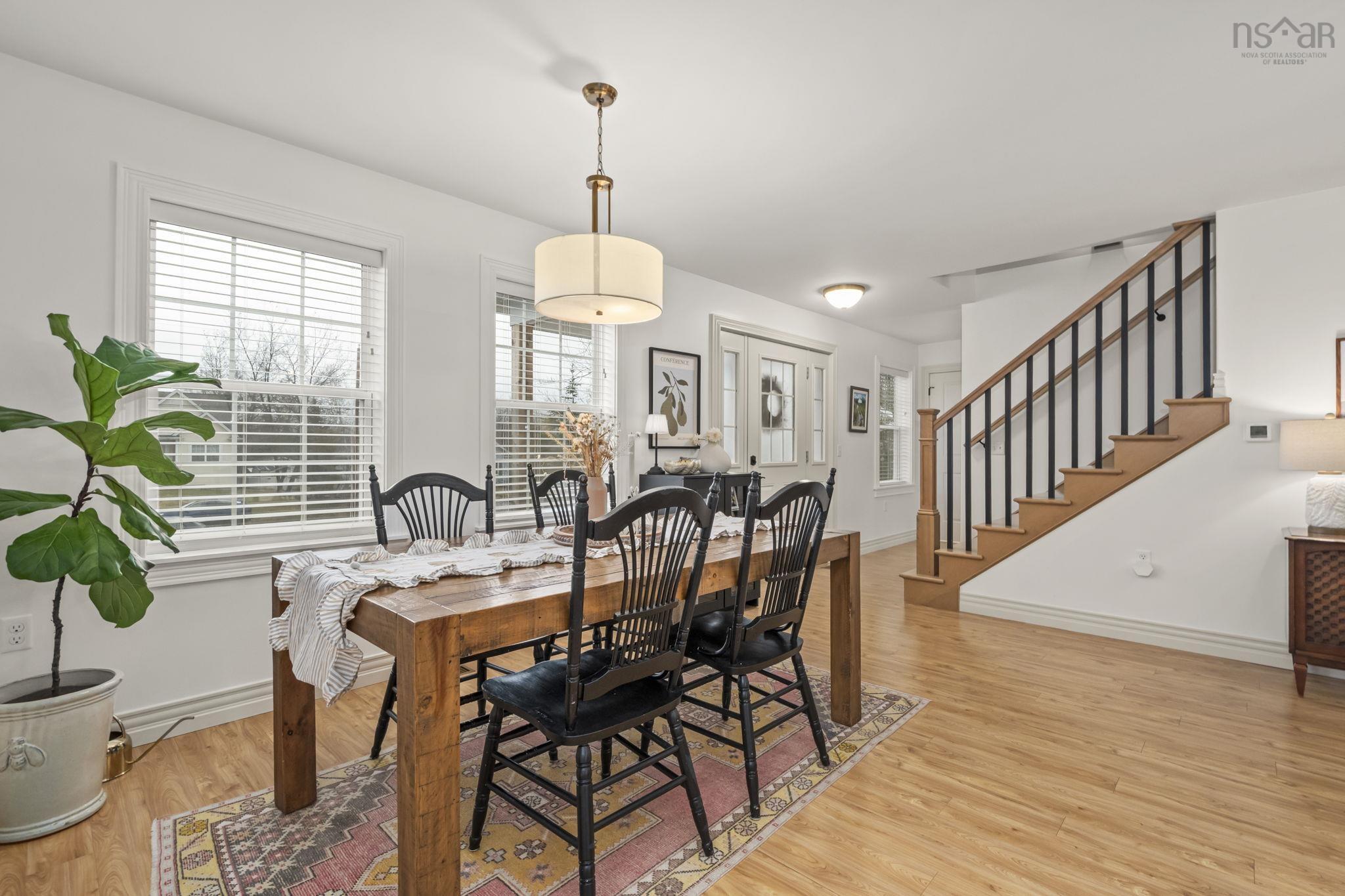 $749,900.00: 15 Acorn Avenue, Lantz