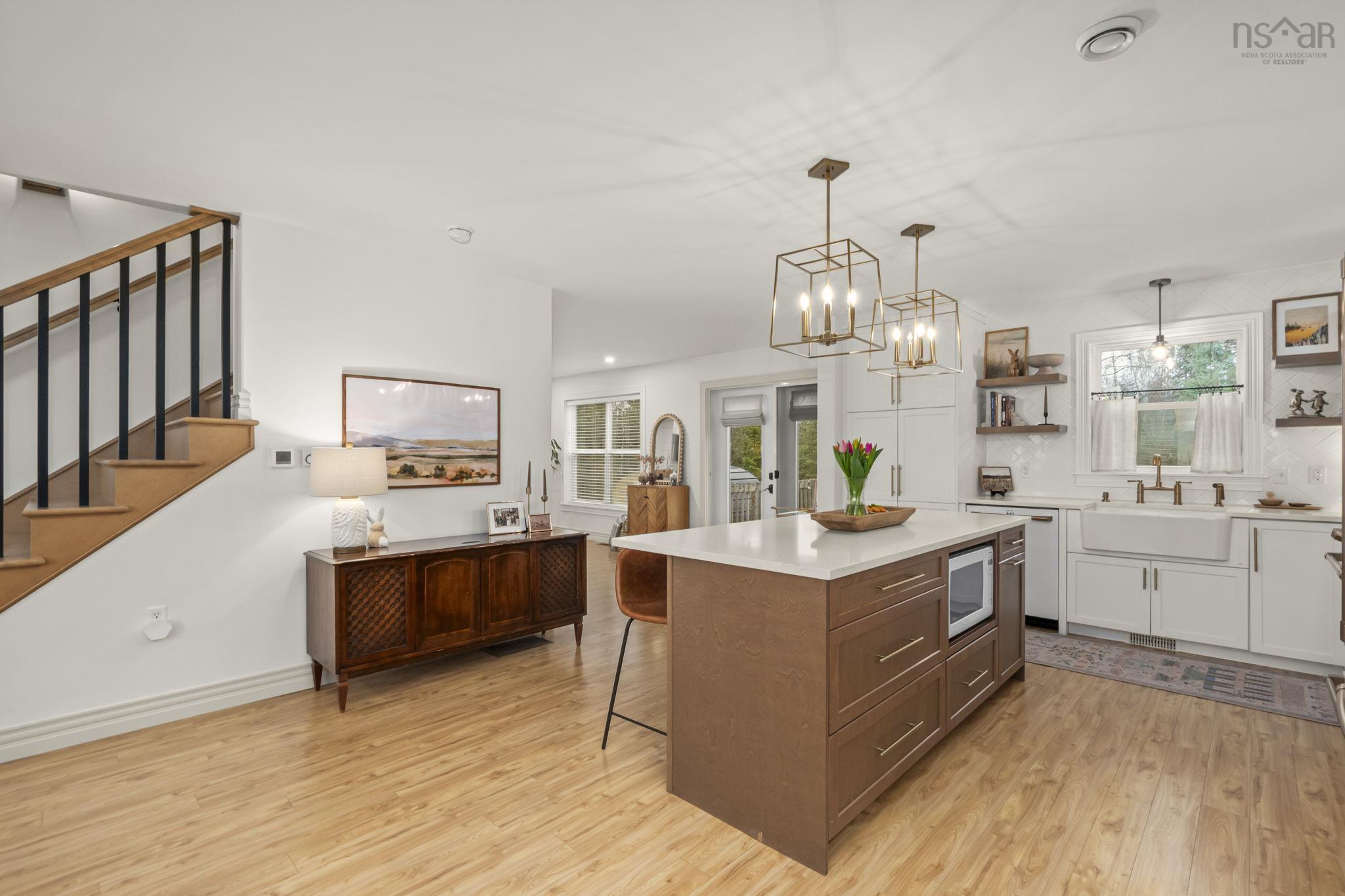 $749,900.00: 15 Acorn Avenue, Lantz