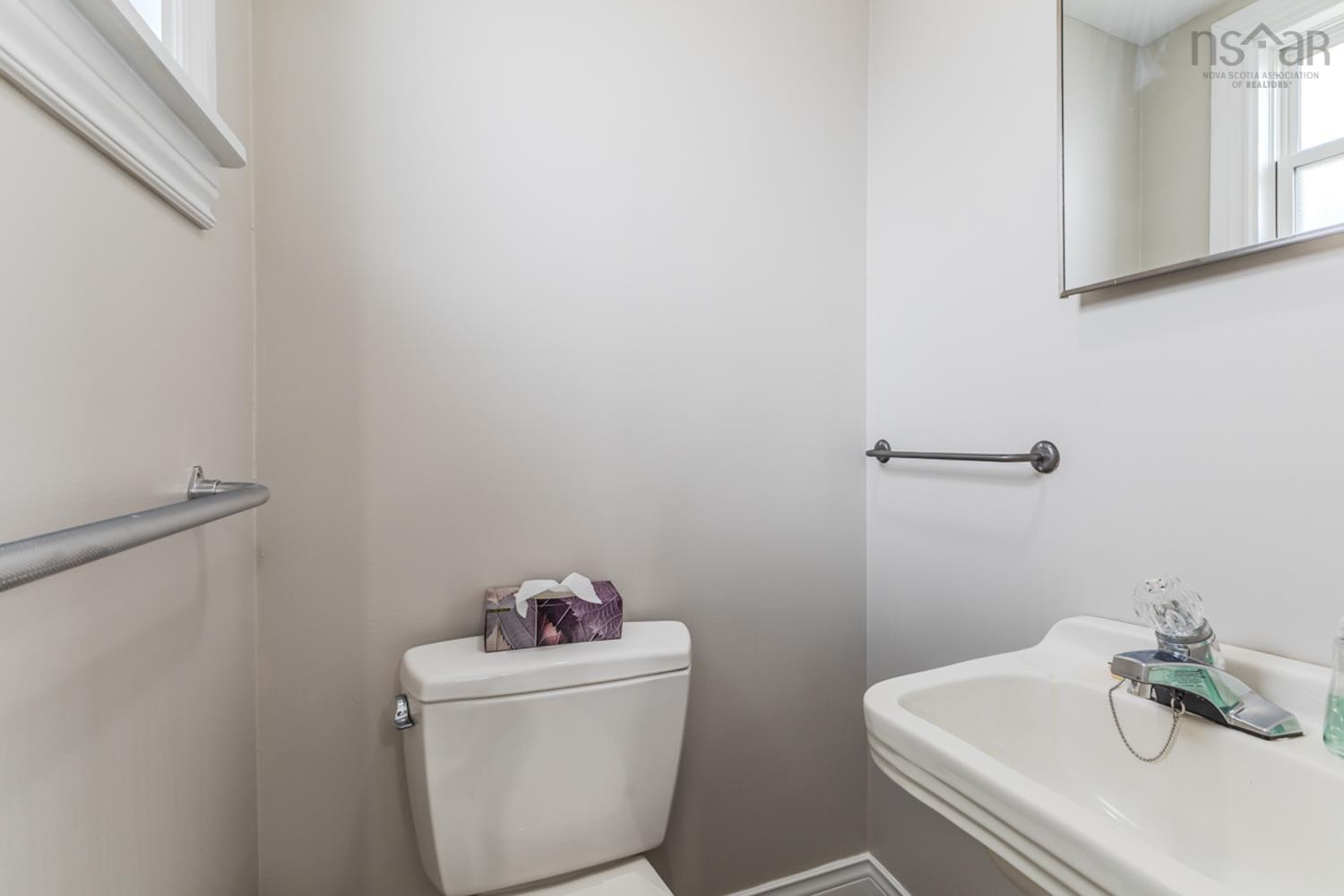 $385,000.00: 15 FAIRVIEW Drive, Truro