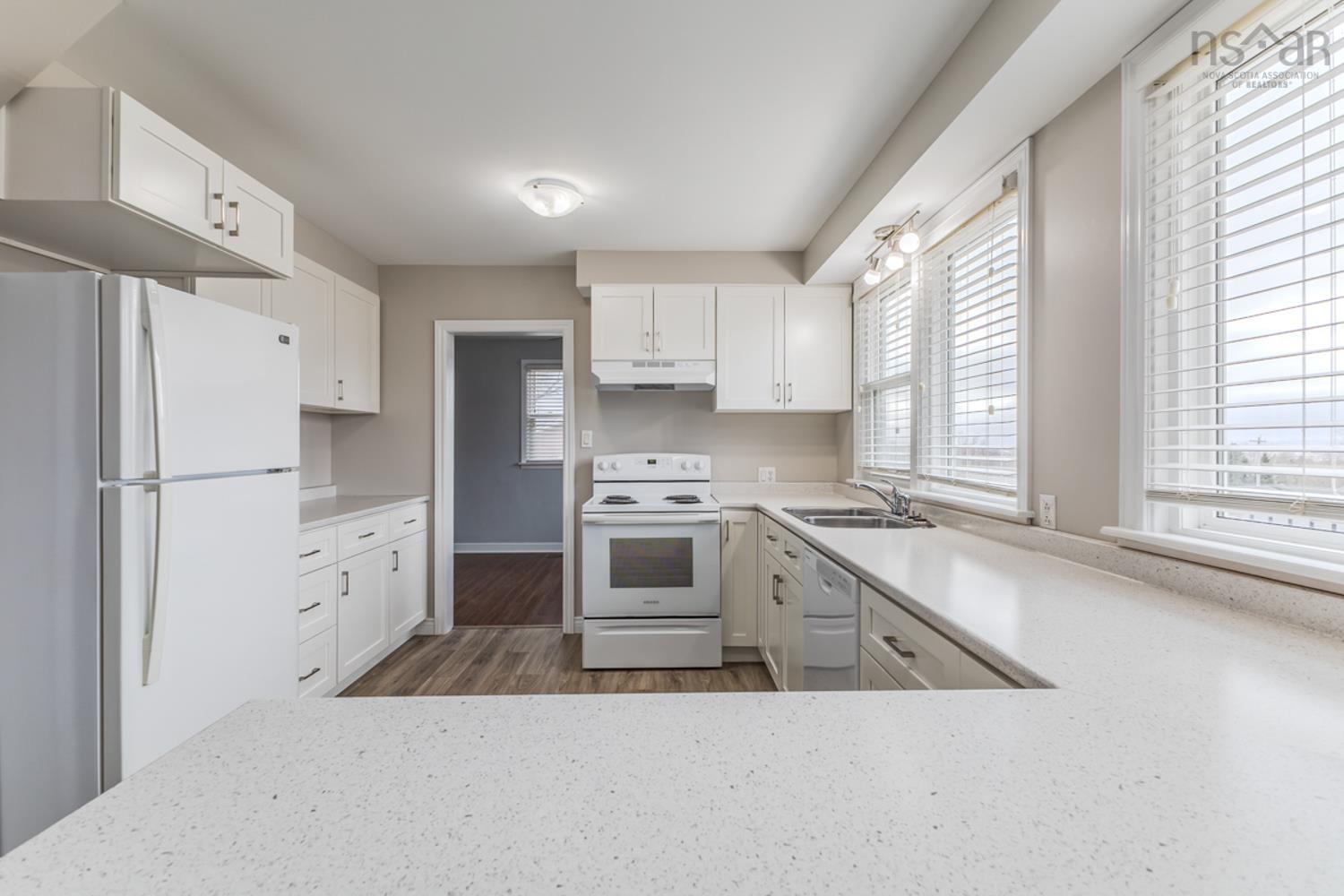 $385,000.00: 15 FAIRVIEW Drive, Truro