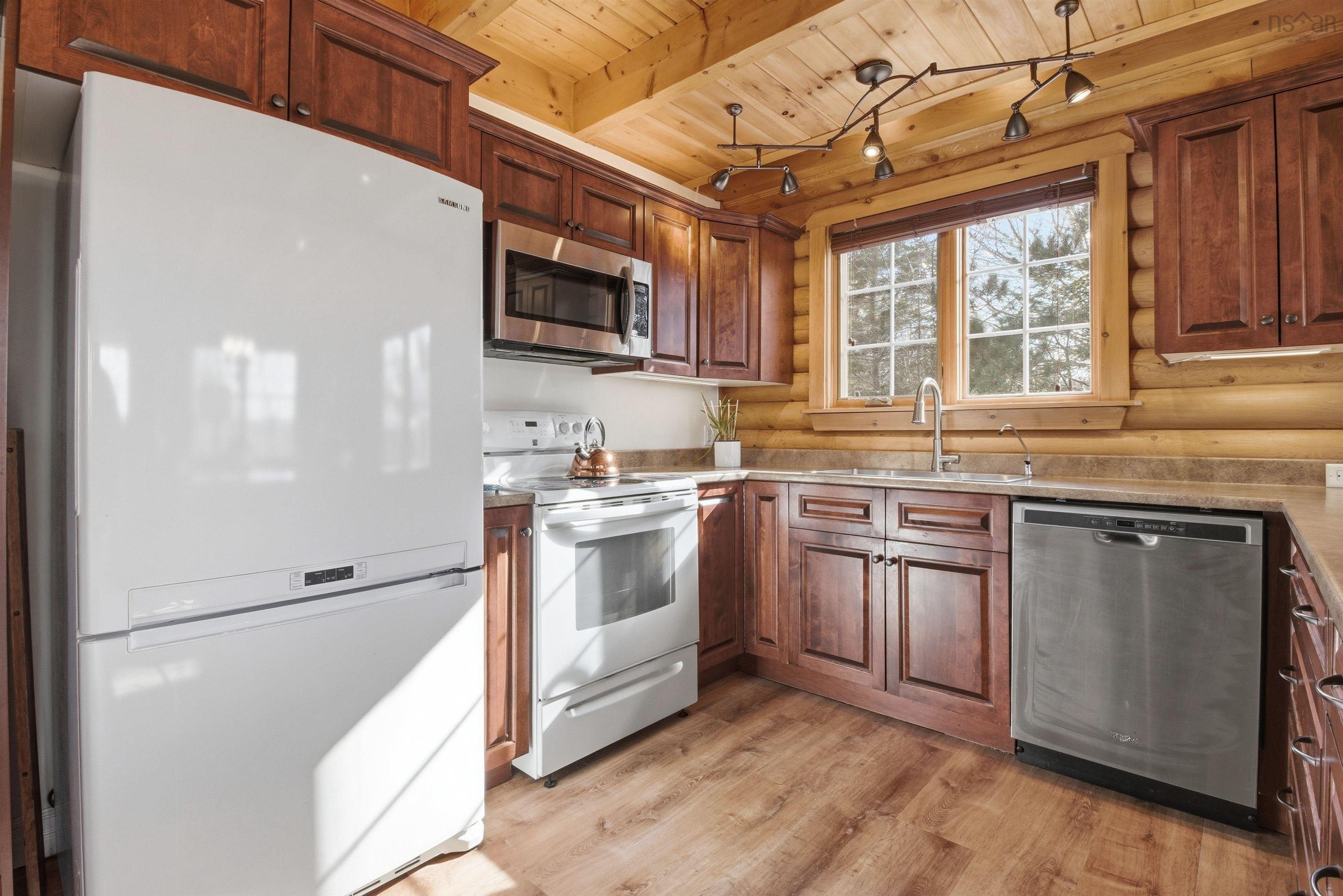 12895 Peggys Cove Road, Tantallon, NS (MLS 202606366)