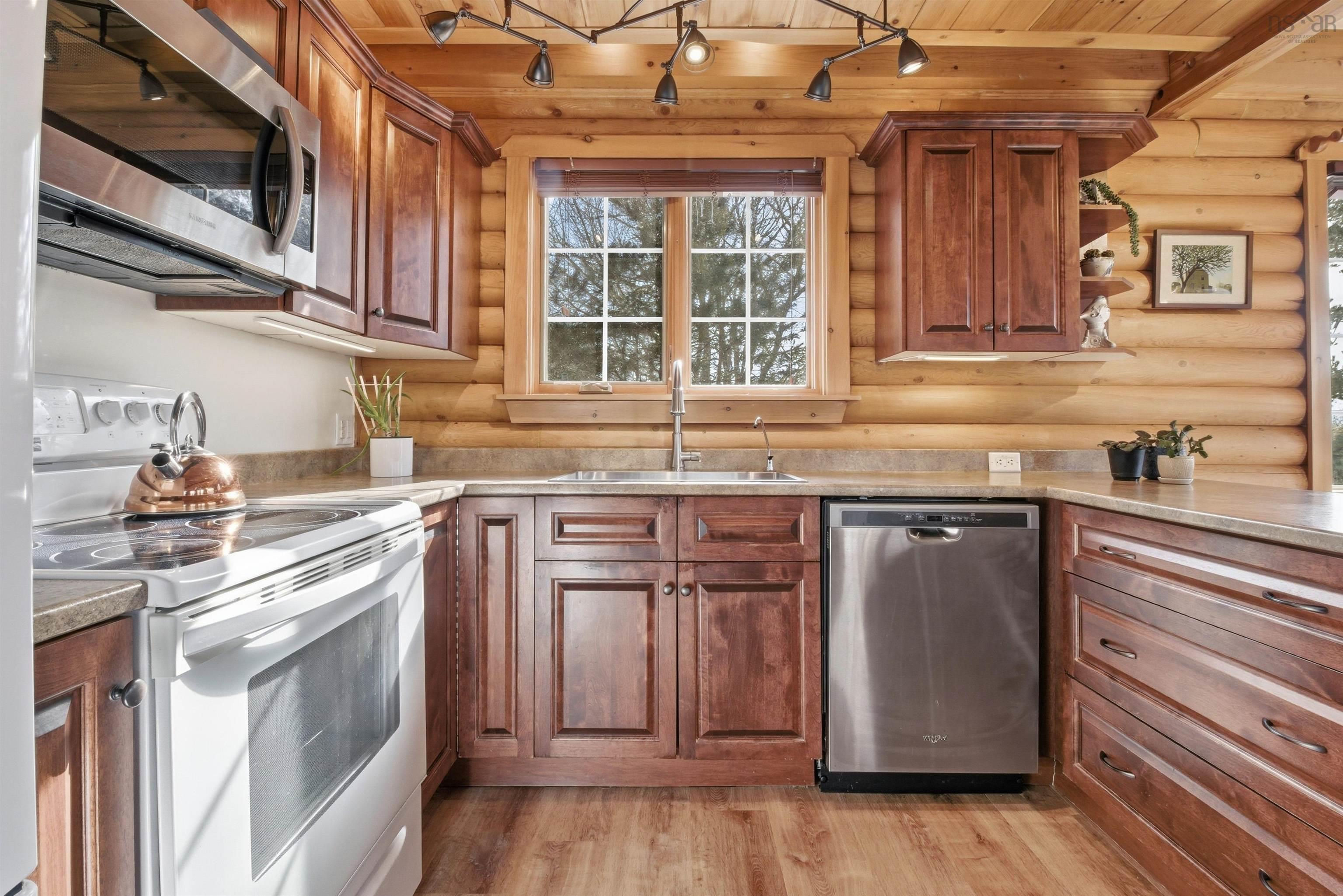 12895 Peggys Cove Road, Tantallon, NS (MLS 202606366)