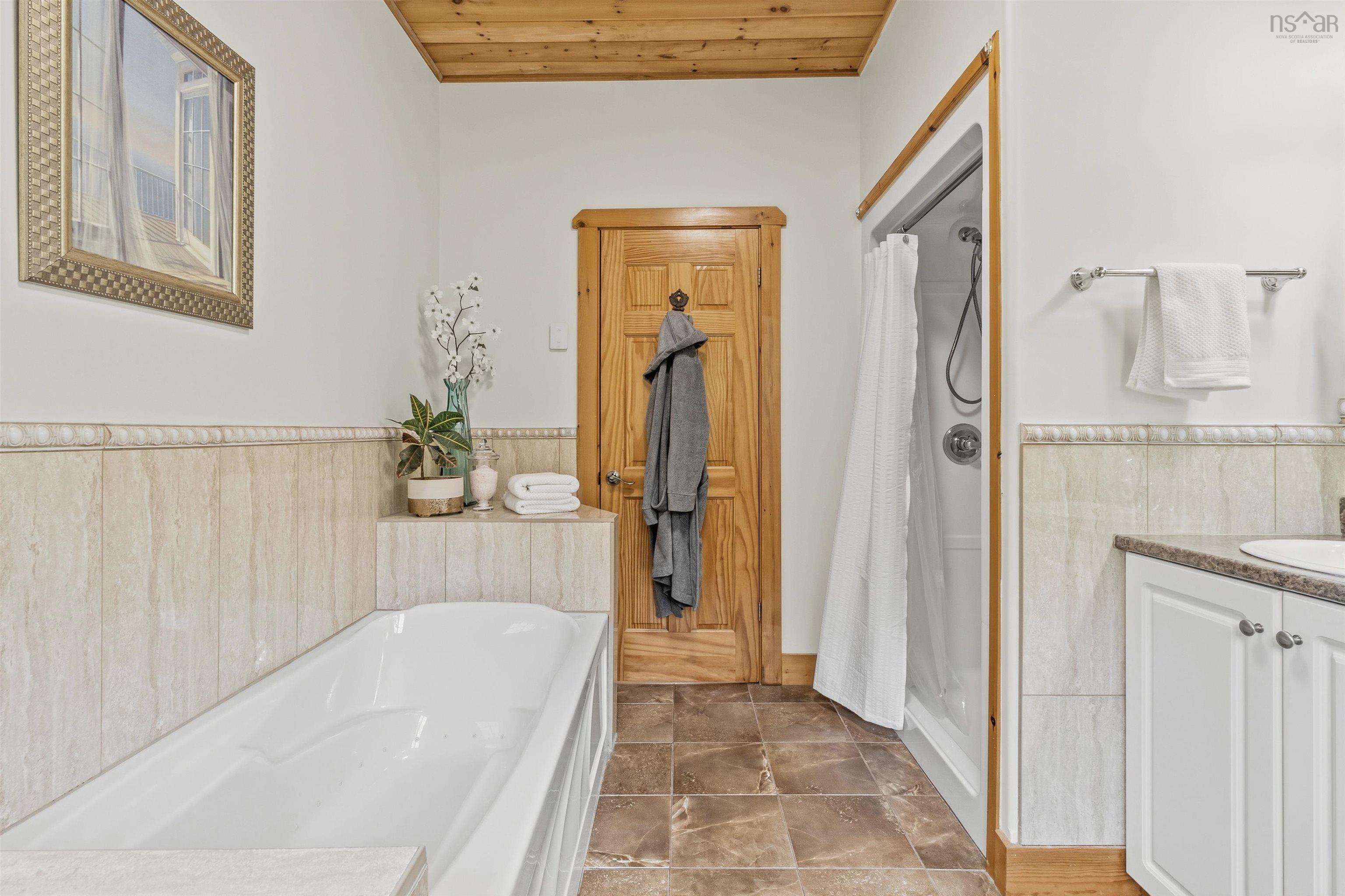 12895 Peggys Cove Road, Tantallon, NS (MLS 202606366)