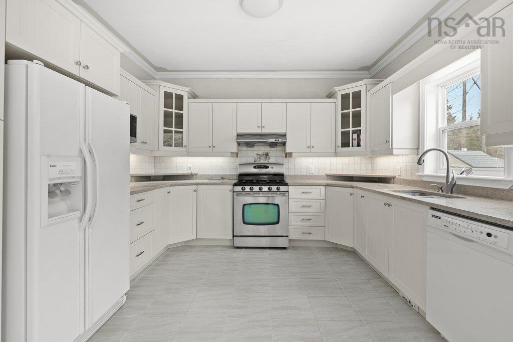 31 Parkmount Close, Clayton Park, NS (MLS 202606387)