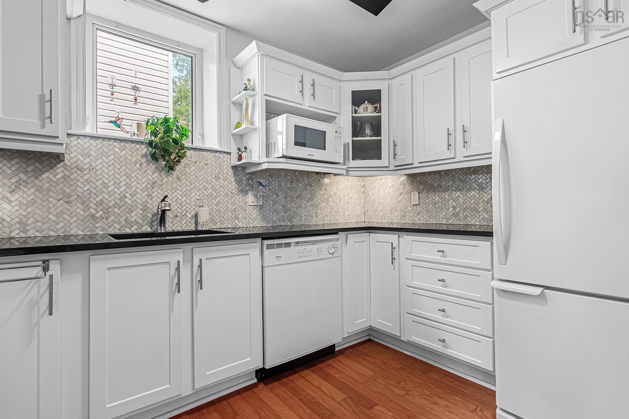 60 Amin Street, Bedford, NS (MLS 202606388)