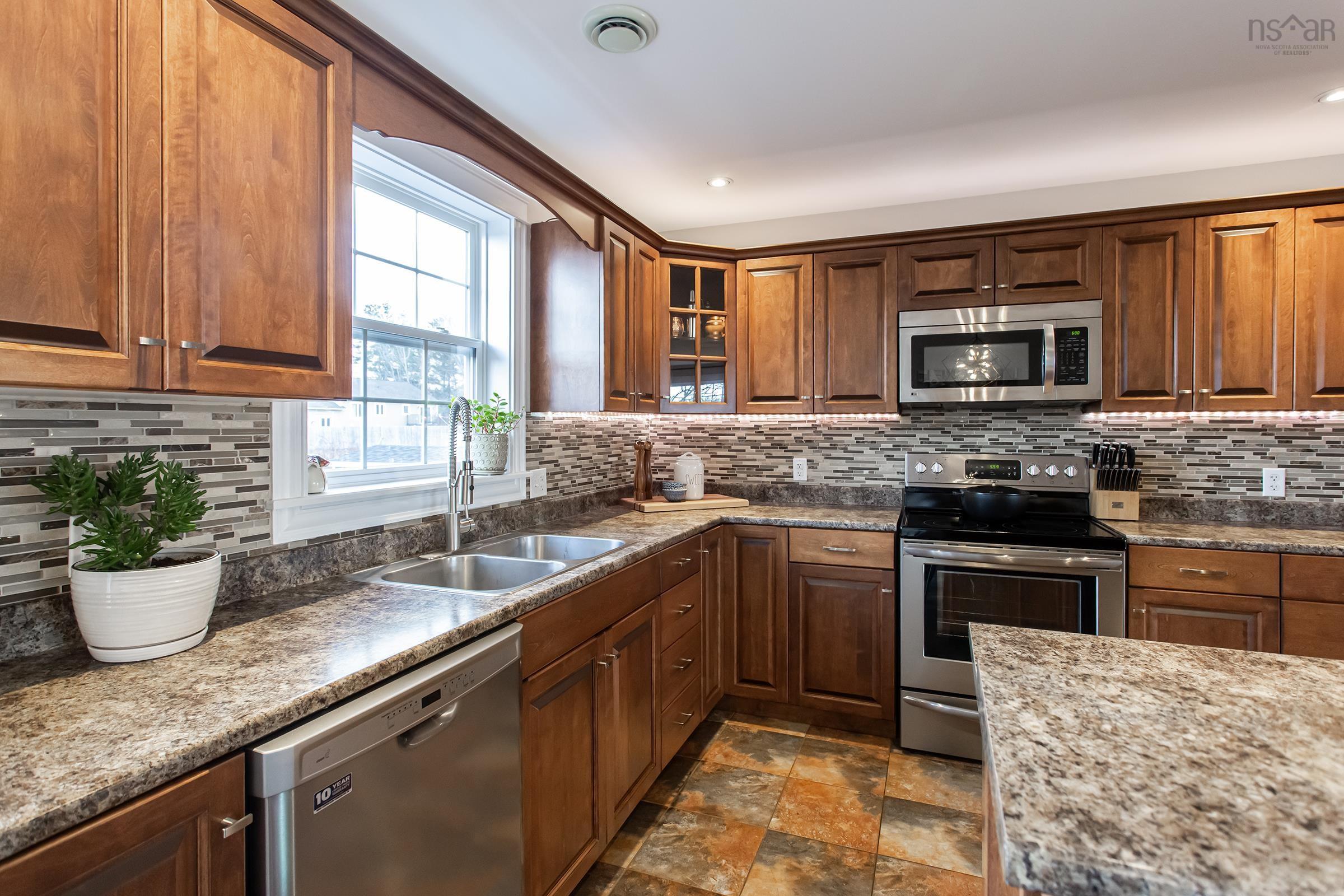 $569,900.00: 28 Terra Nova Drive, Greenwood
