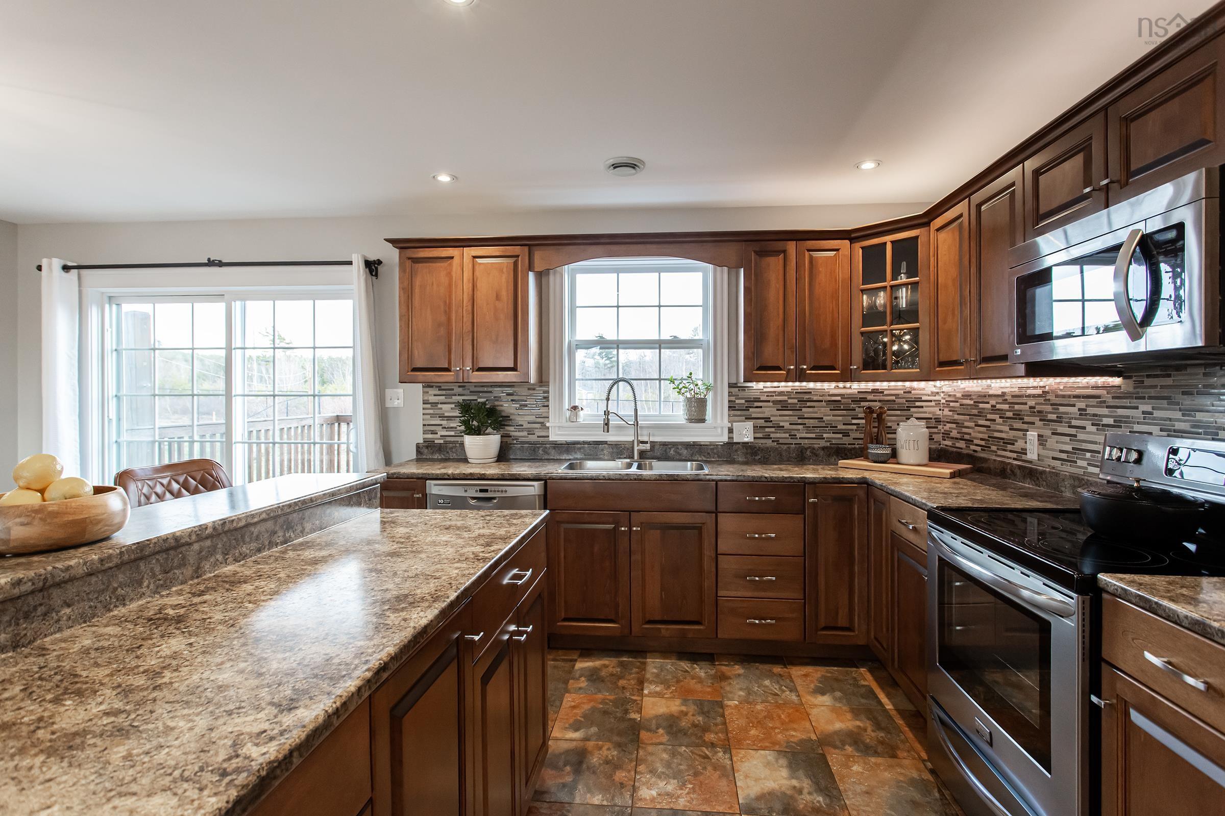 $569,900.00: 28 Terra Nova Drive, Greenwood