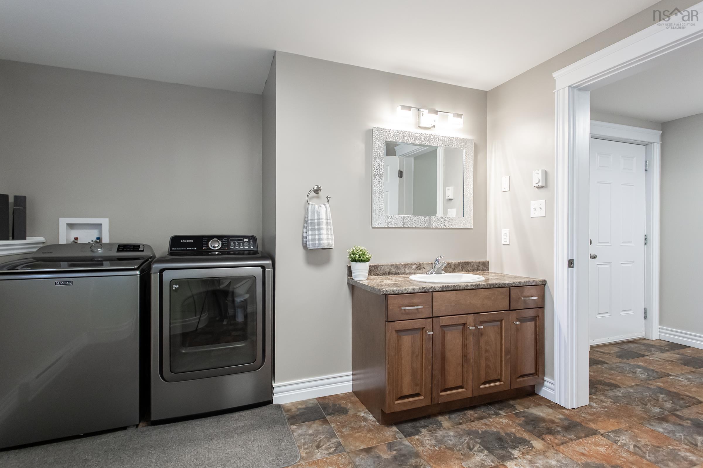 $569,900.00: 28 Terra Nova Drive, Greenwood