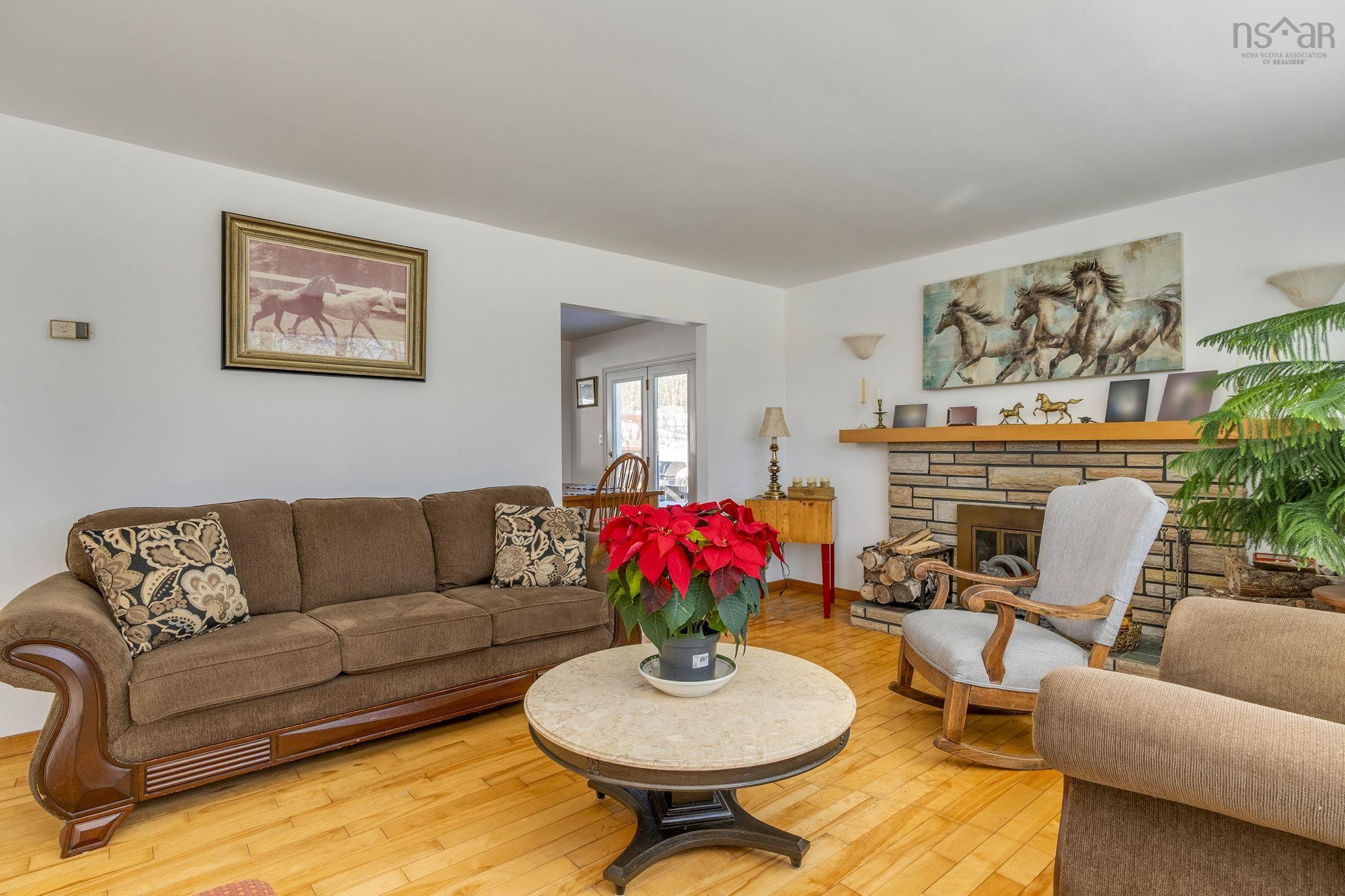 $599,900.00: 8 Arabian Lane, Elmsvale
