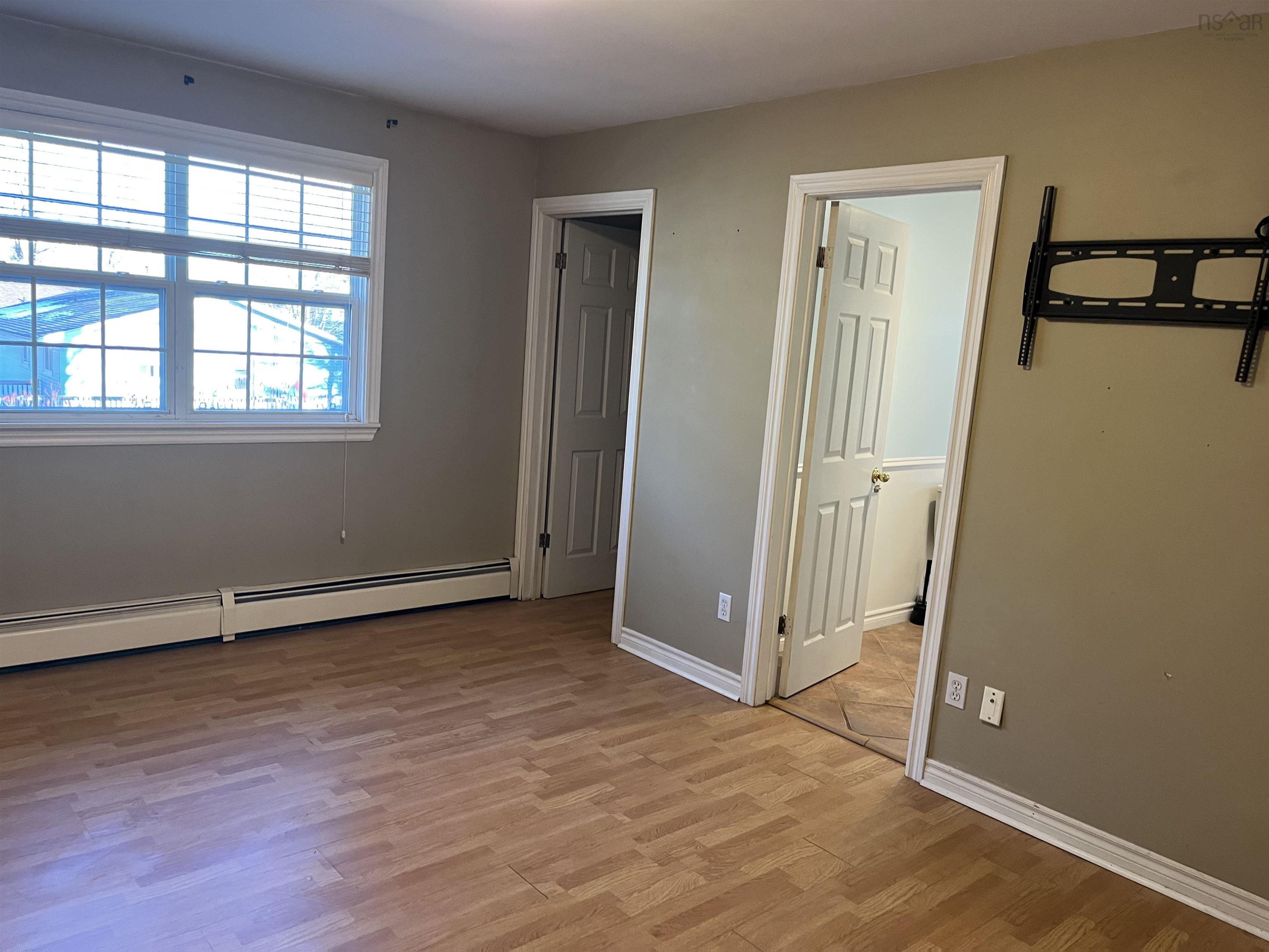 $365,500.00: 974 Aurora Crescent, Greenwood