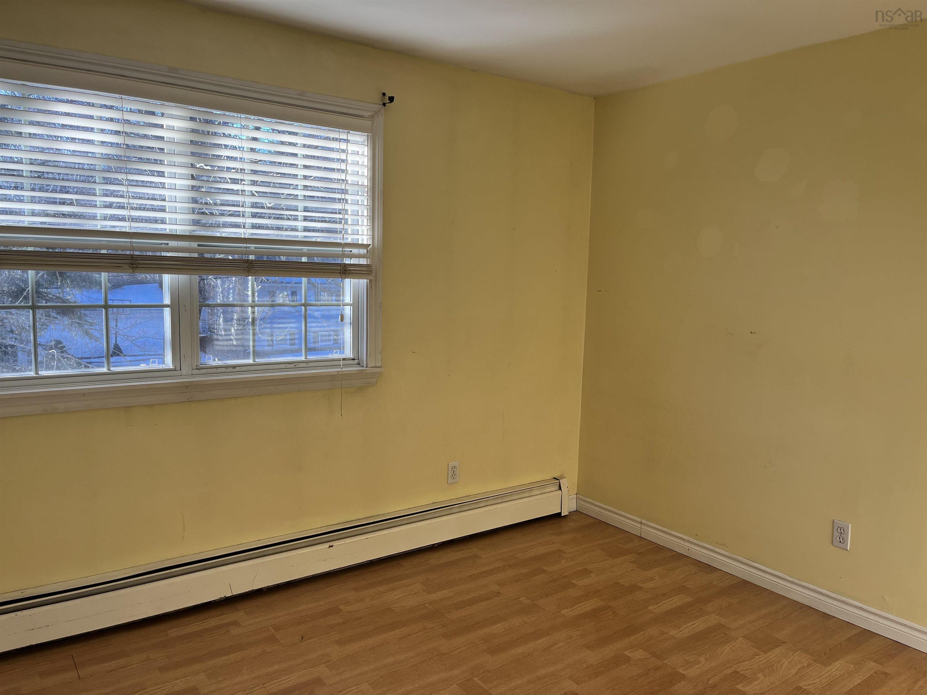 $365,500.00: 974 Aurora Crescent, Greenwood