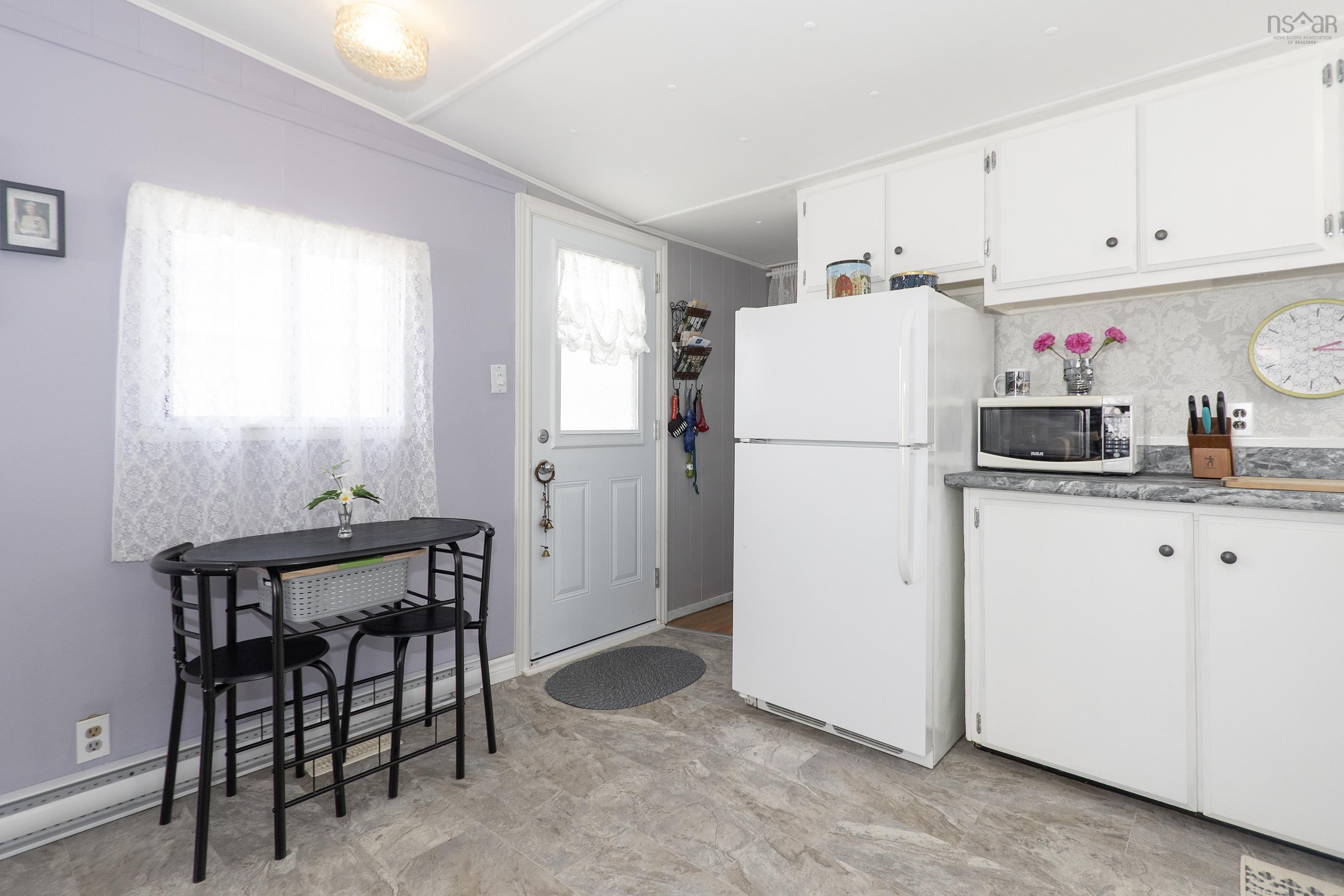 $94,900.00: 28 Liberty Lane, Amherst