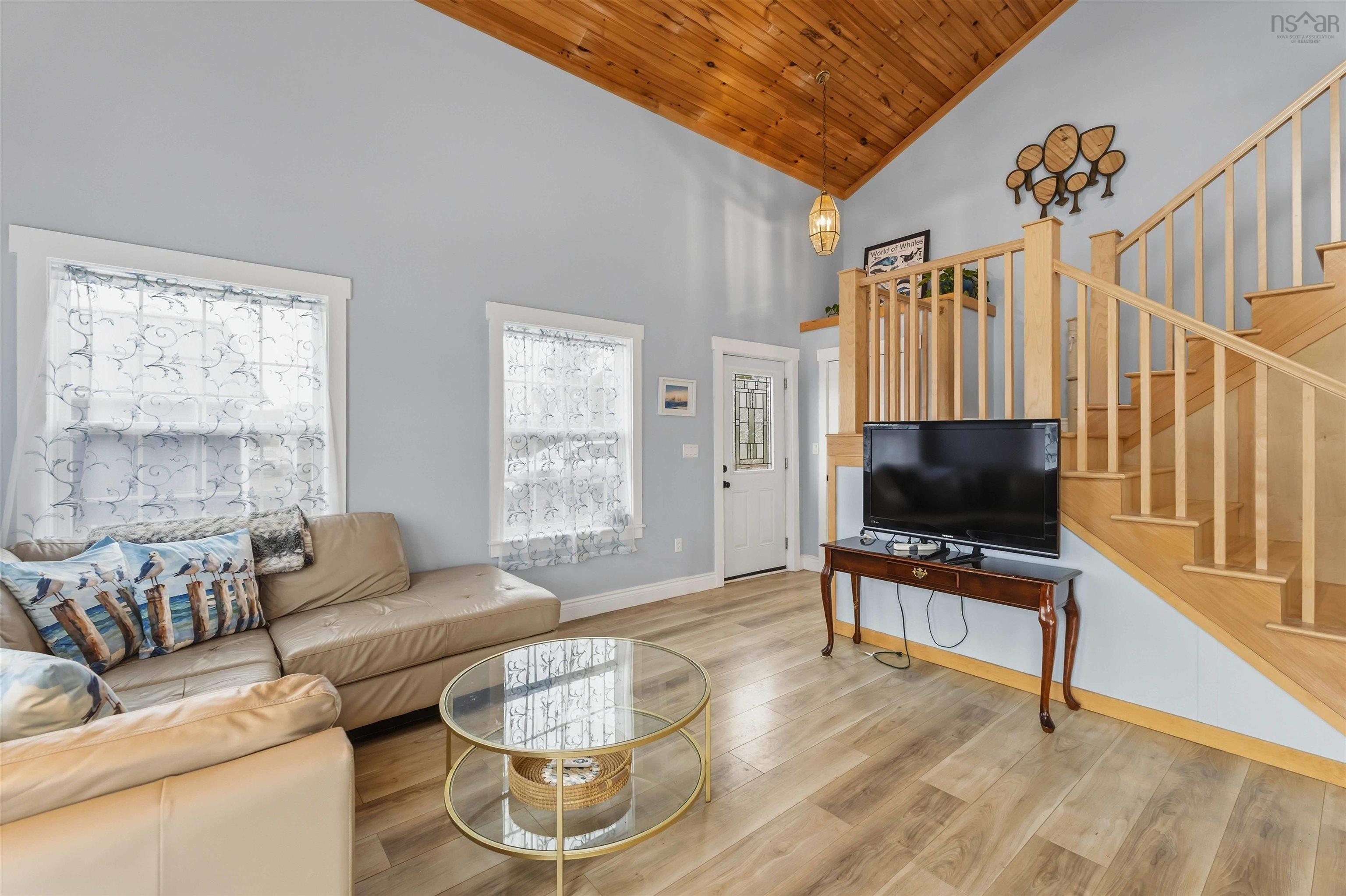 $559,000.00: 6 Massachusetts Road, Granville Centre