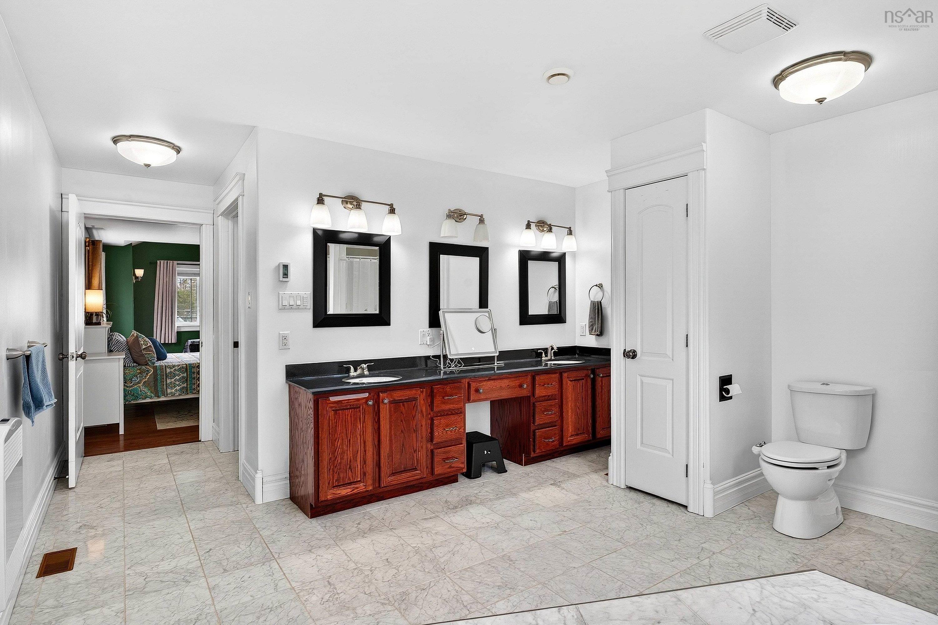 $799,900.00: 26 Cambridge Drive, Valley