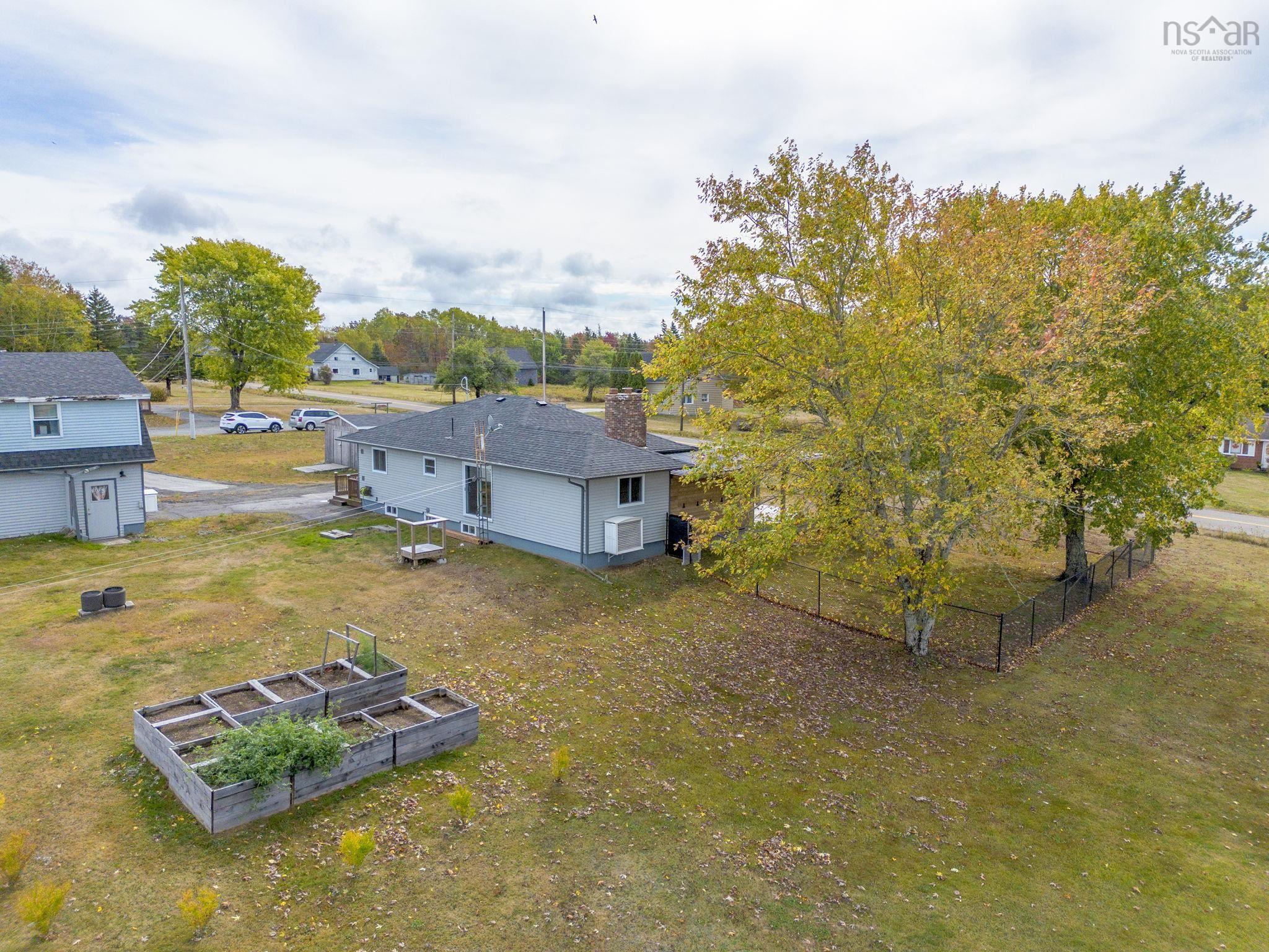 $499,900.00: 7072 340 Highway, Weaver Settlement