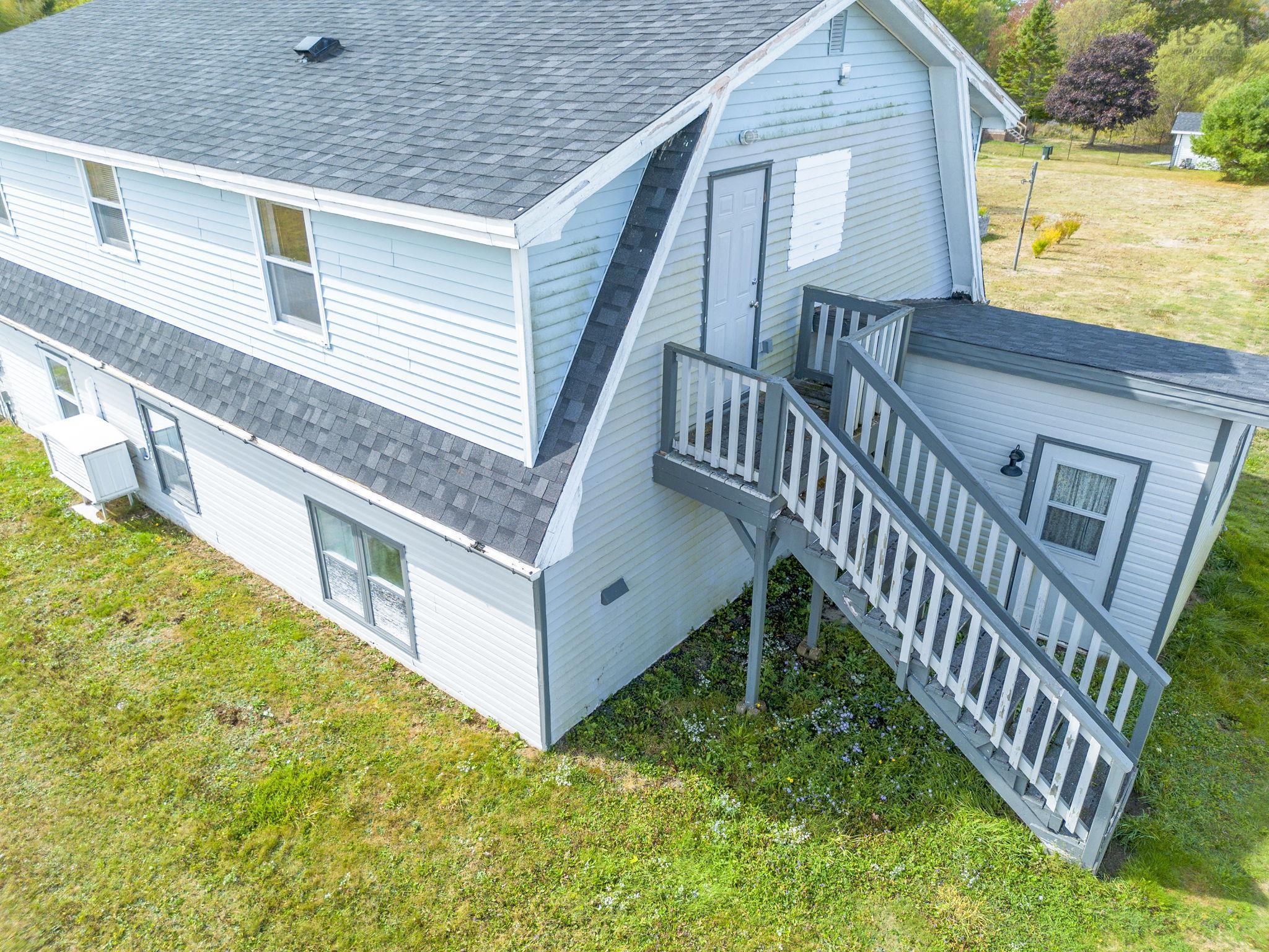 $499,900.00: 7072 340 Highway, Weaver Settlement
