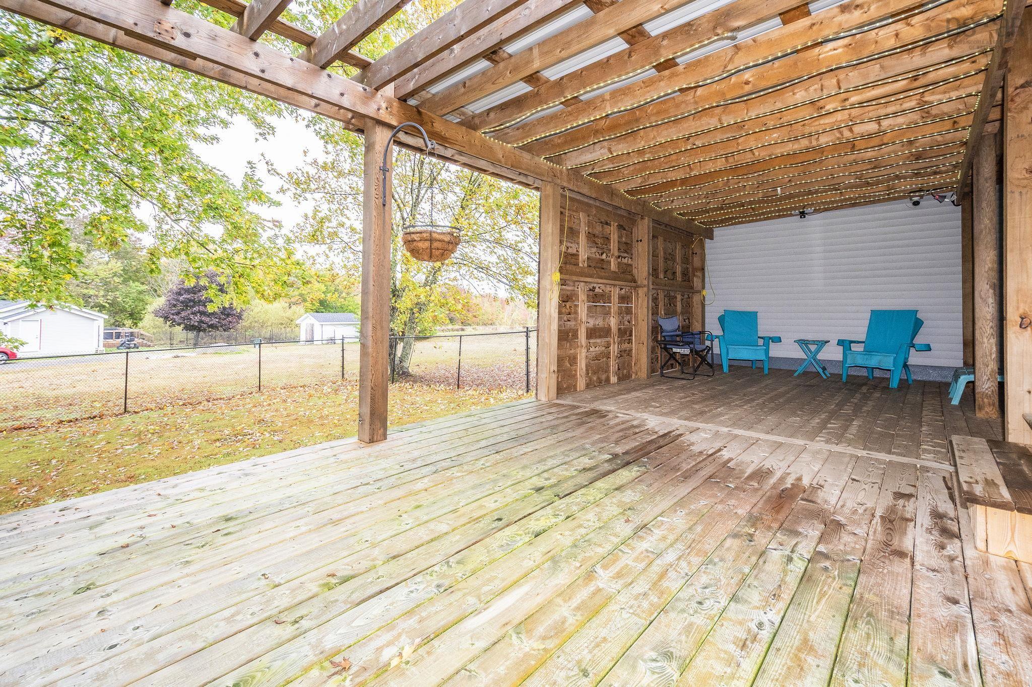 $499,900.00: 7072 340 Highway, Weaver Settlement