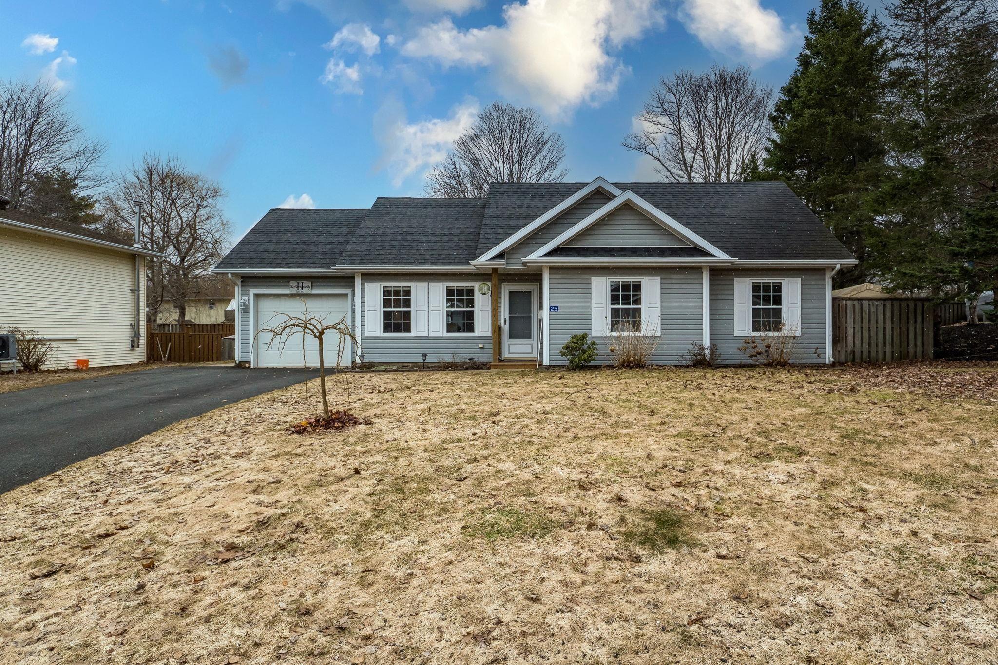 25 Churchill Avenue, Kentville, NS (MLS® 202606427) | Kentville Real Estate | RE/MAX Halifax