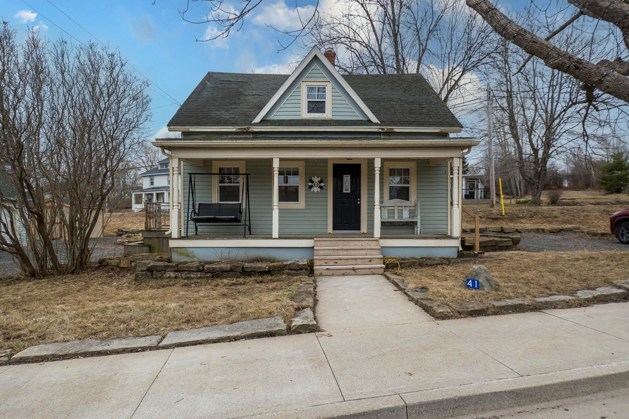 $374,900.00: 41 School Street, Hantsport