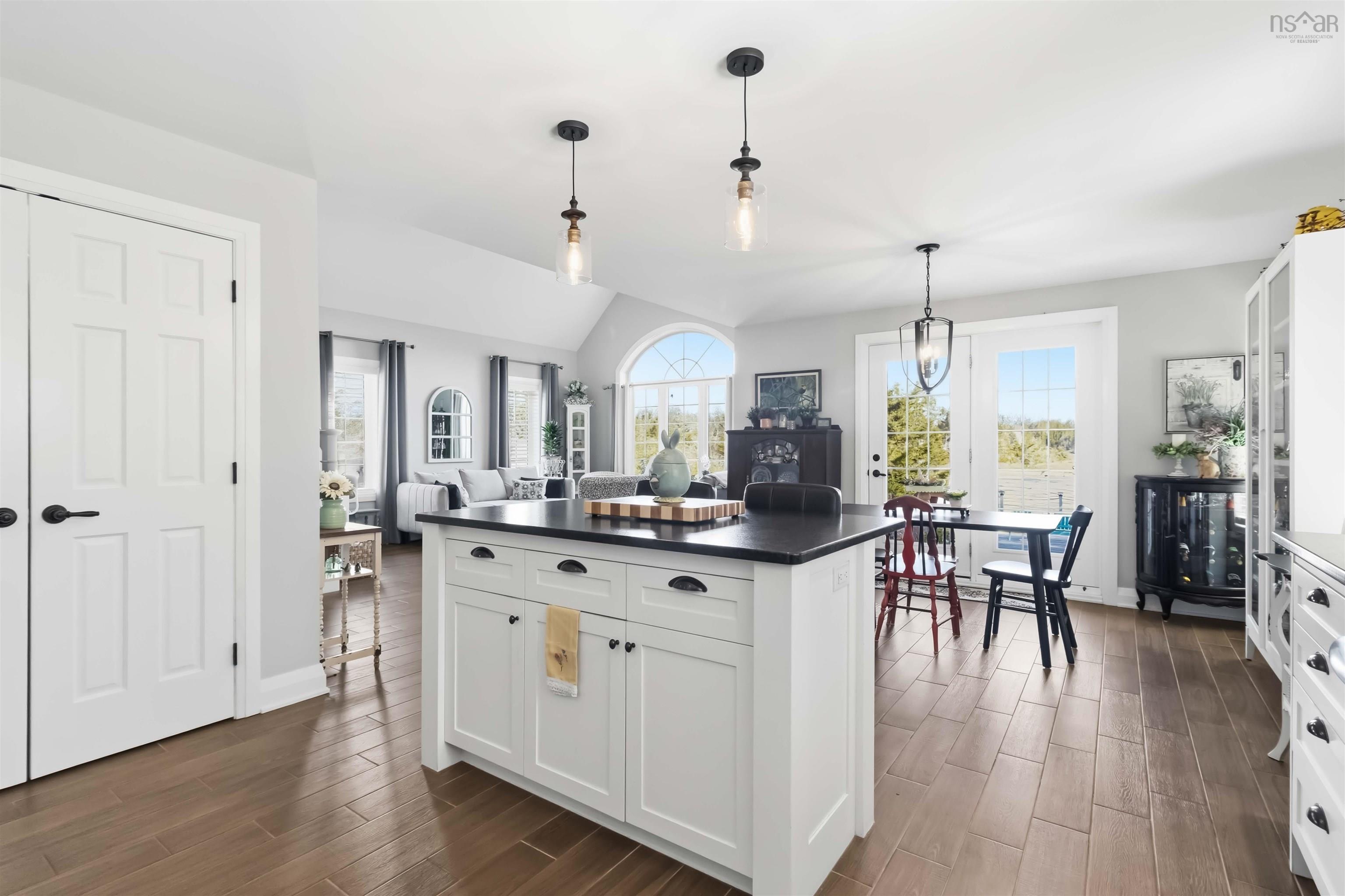 $839,900.00: 9 Crescent Point Lane, West Dublin