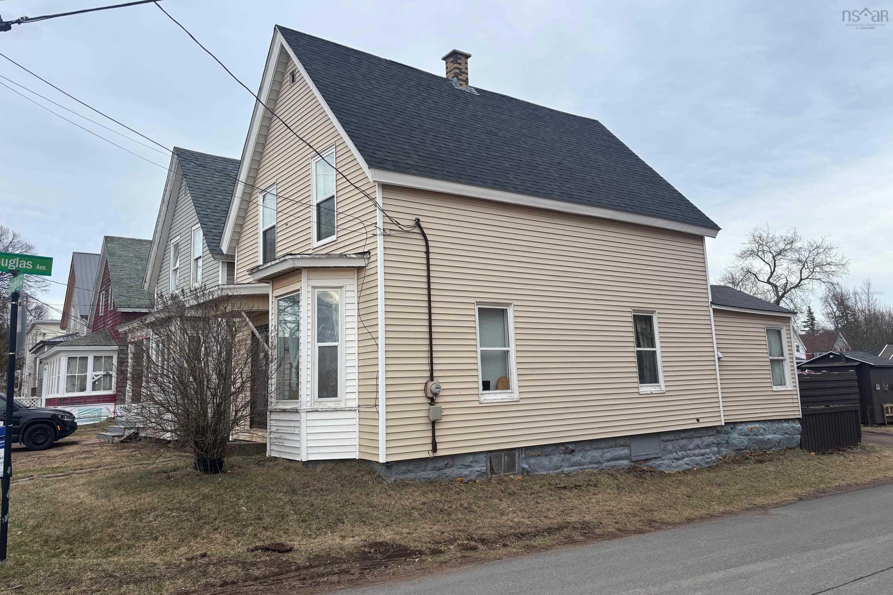 $139,900.00: 3 Crescent Avenue, Amherst