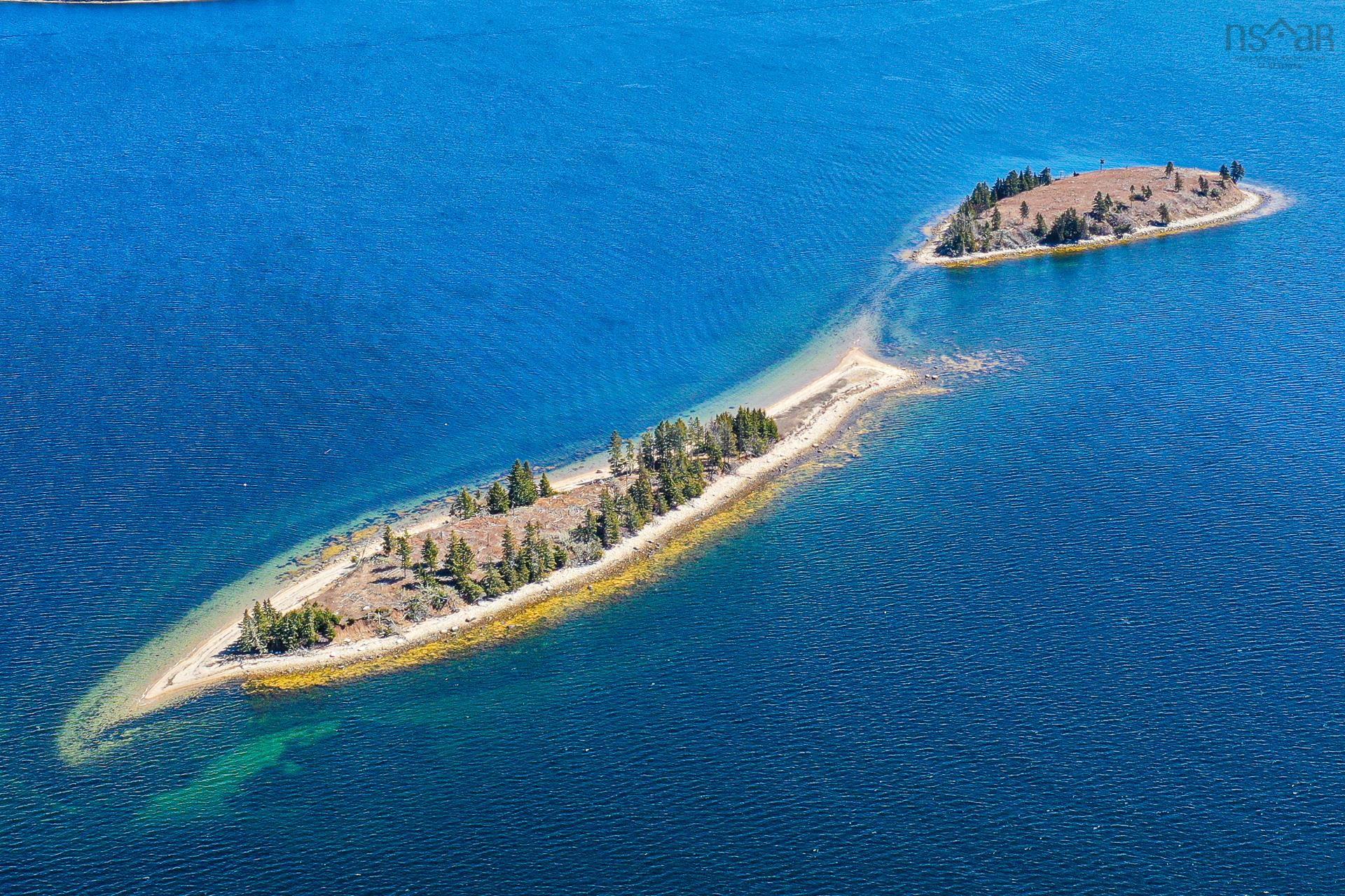 $560,000.00: Saddle Island, Chester
