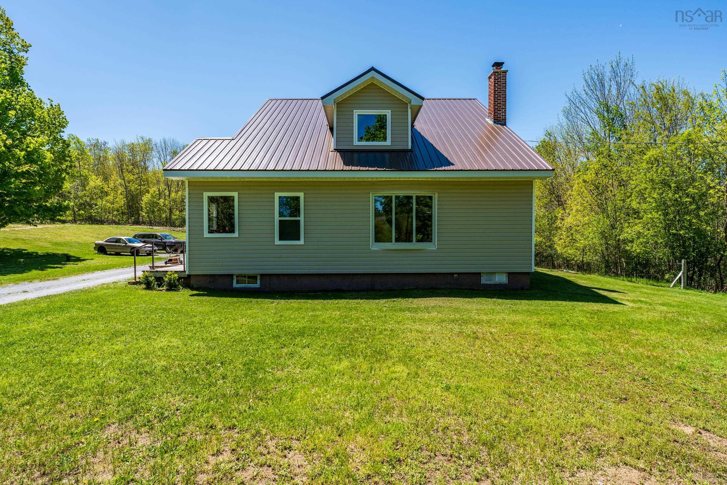 $479,000.00: 550 River Road, Bear River