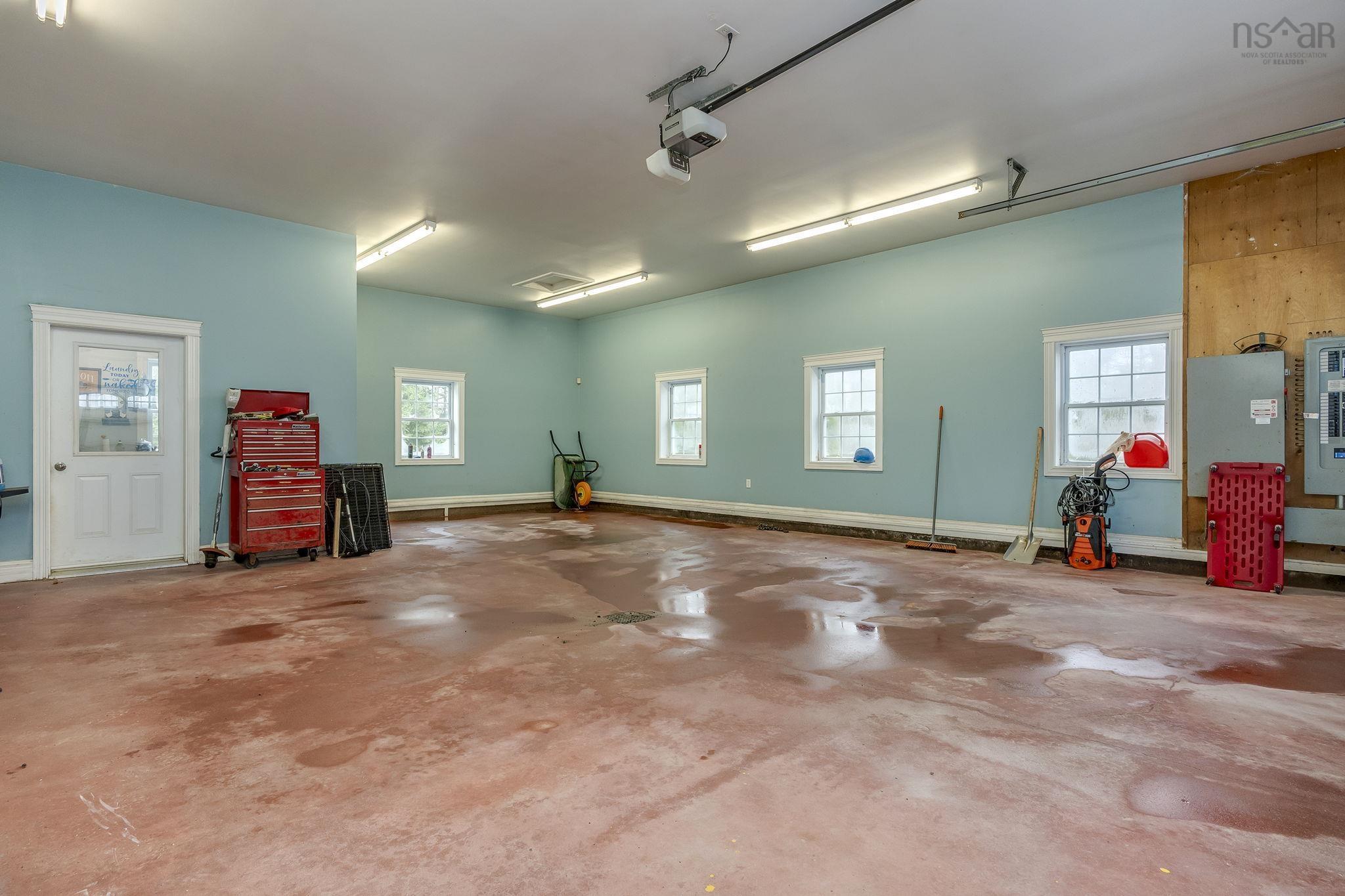 $885,000.00: 274 Harrington Road, Coldbrook