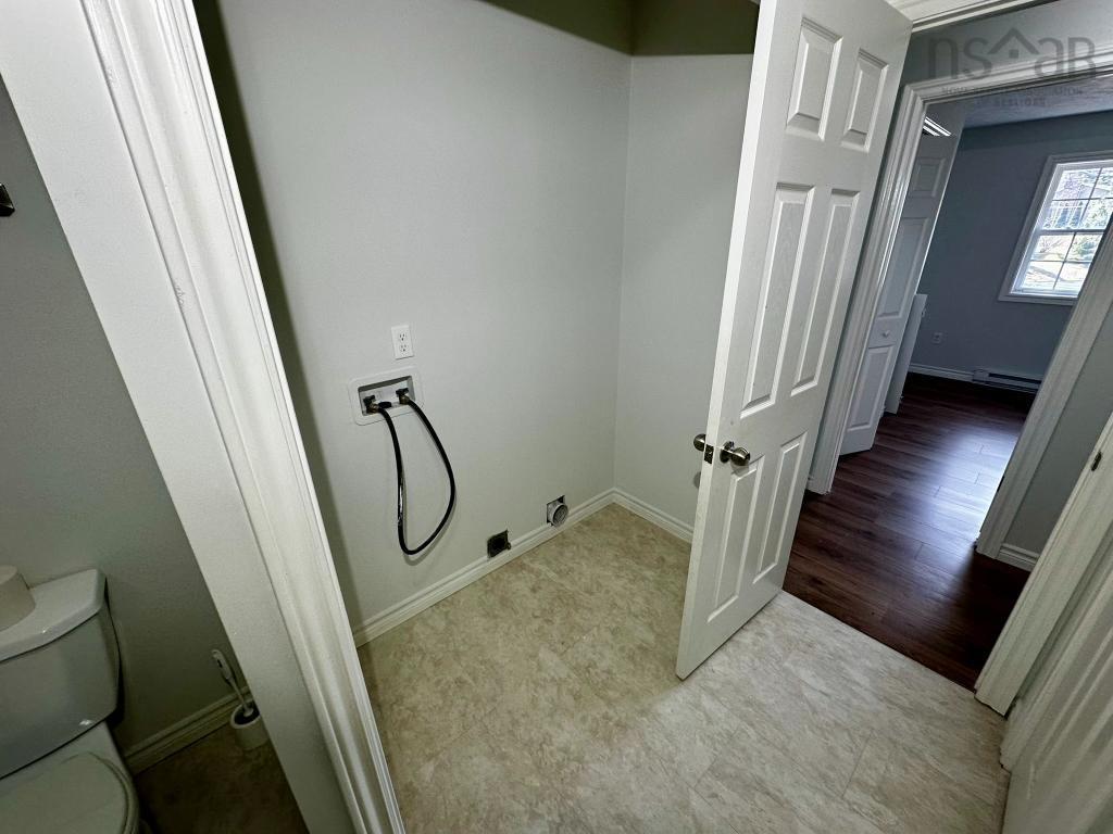 $449,500.00: 18 Jill Street W, New Minas
