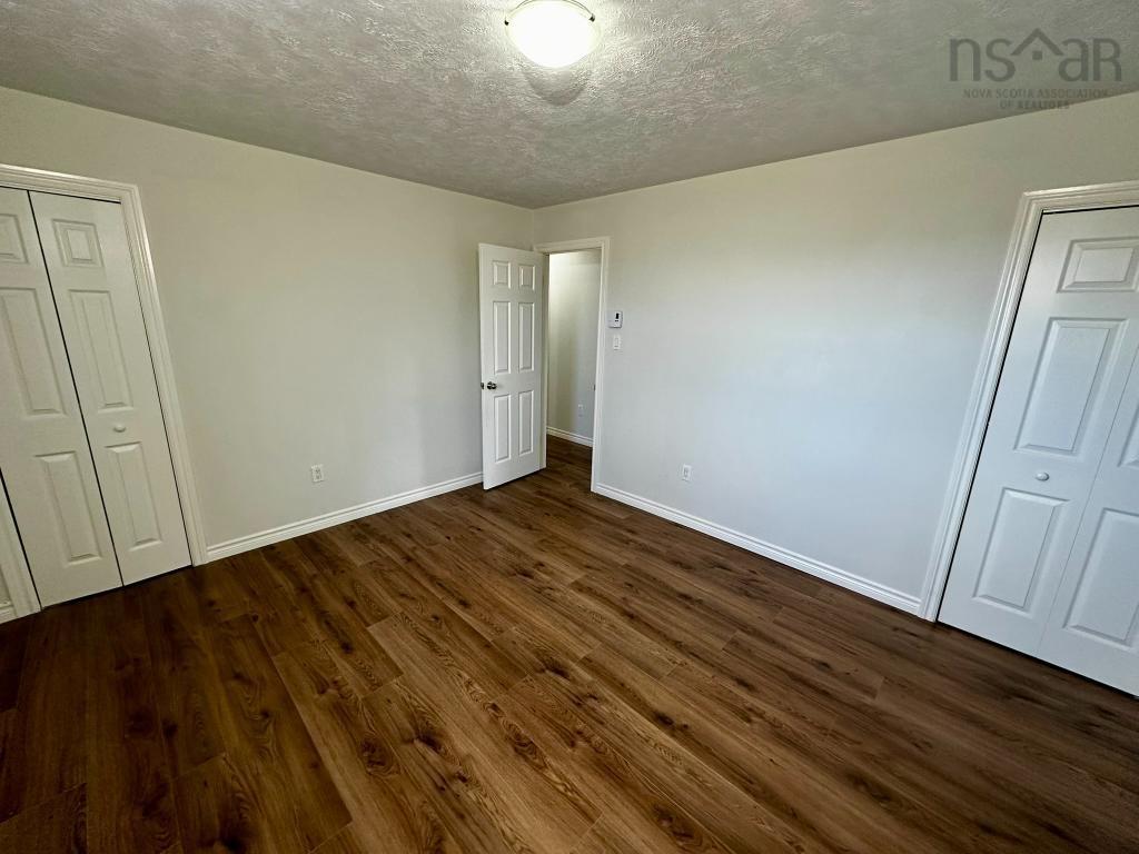 $449,500.00: 18 Jill Street W, New Minas