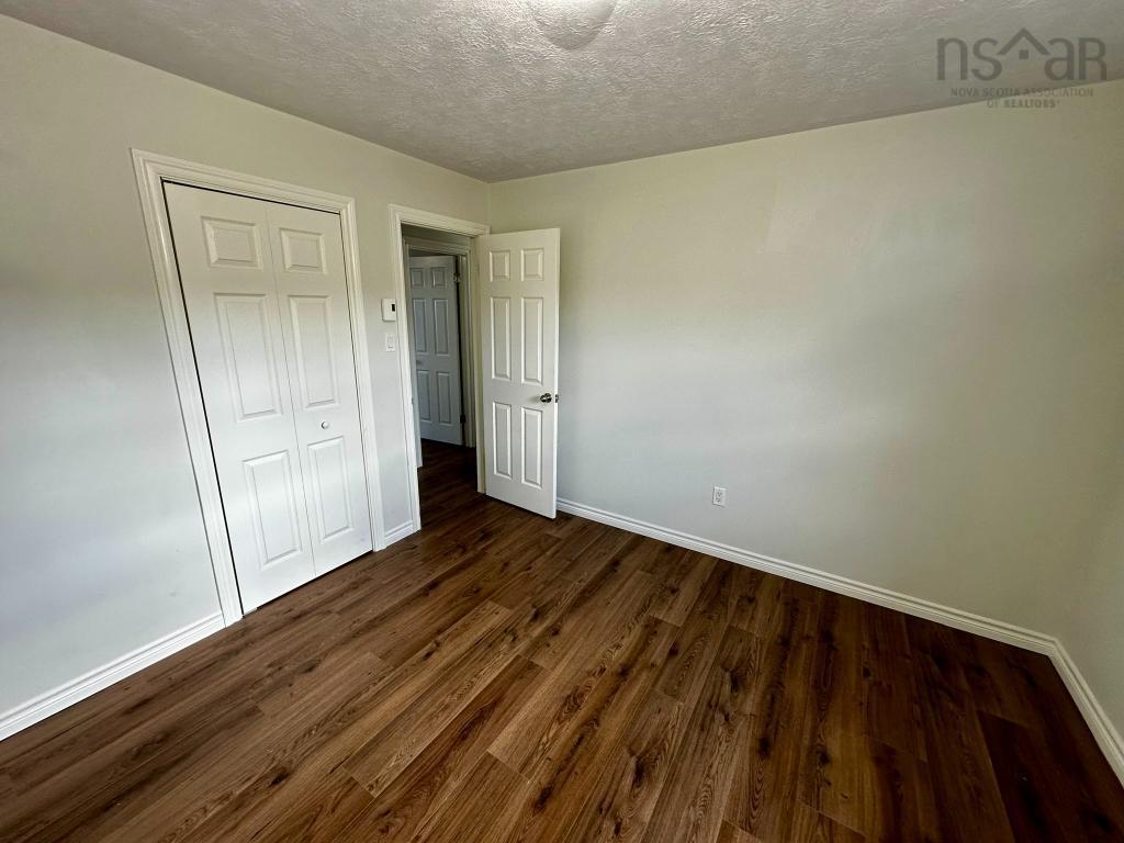 $449,500.00: 18 Jill Street W, New Minas