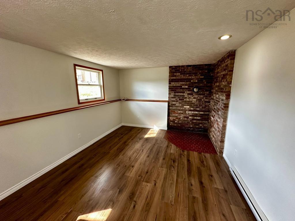 $449,500.00: 18 Jill Street W, New Minas