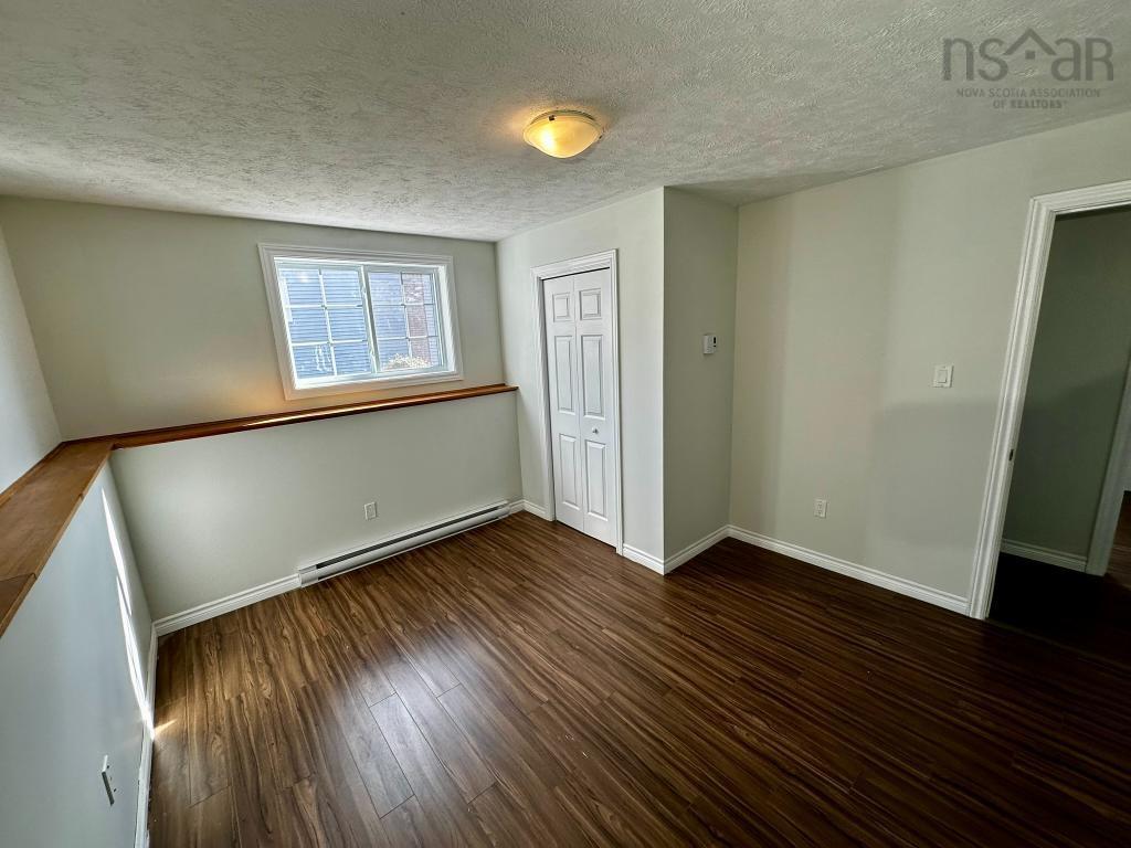 $449,500.00: 18 Jill Street W, New Minas