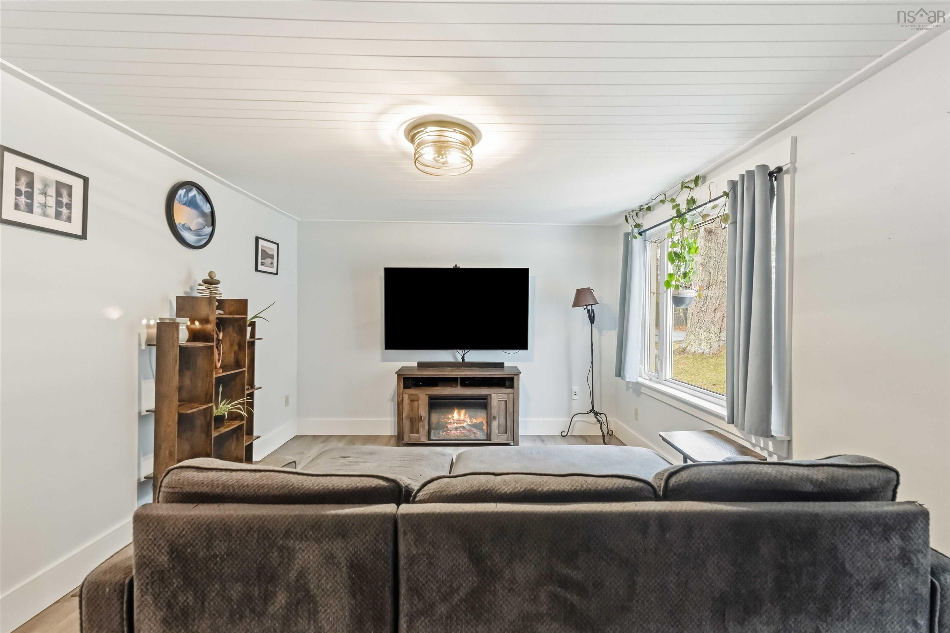 $300,000.00: 363 Canaan Avenue, Kentville