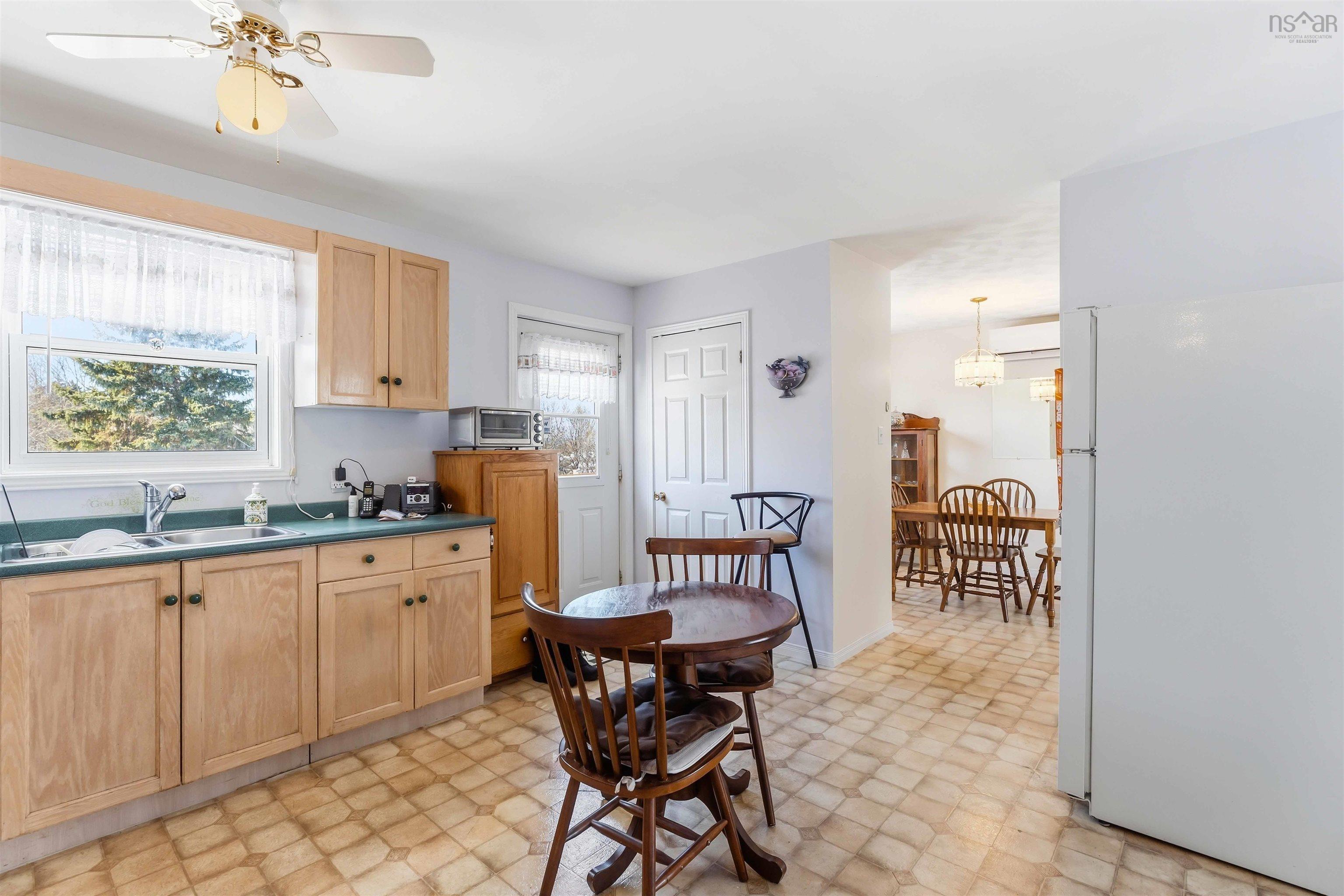 $459,000.00: 15 Sherry Avenue, North Kentville