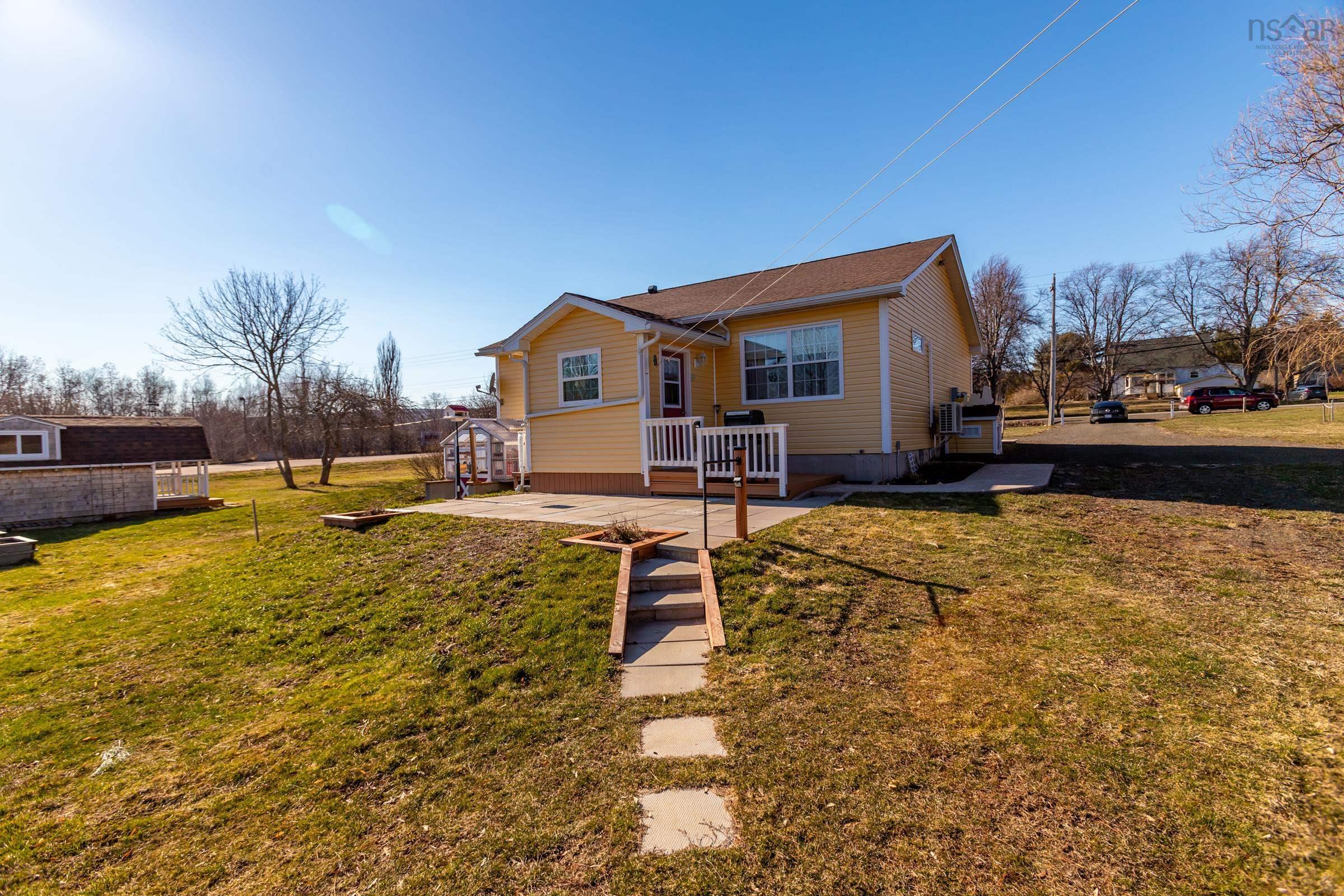 $419,000.00: 5050 Granville Road, Granville Ferry
