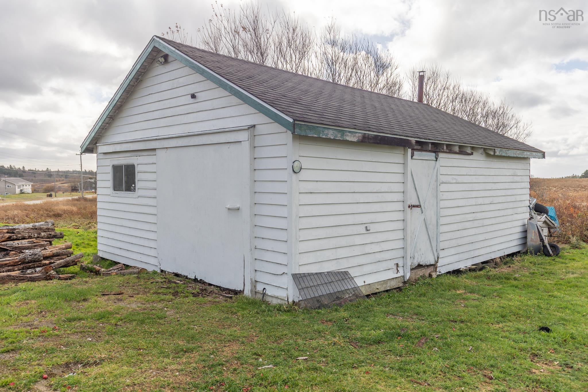 $229,900.00: 5347 Highway 1, Salmon River